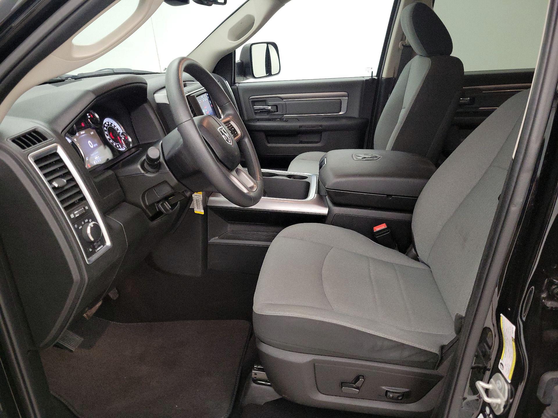 Thumbnail: 2023 RAM 1500 Classic - 11