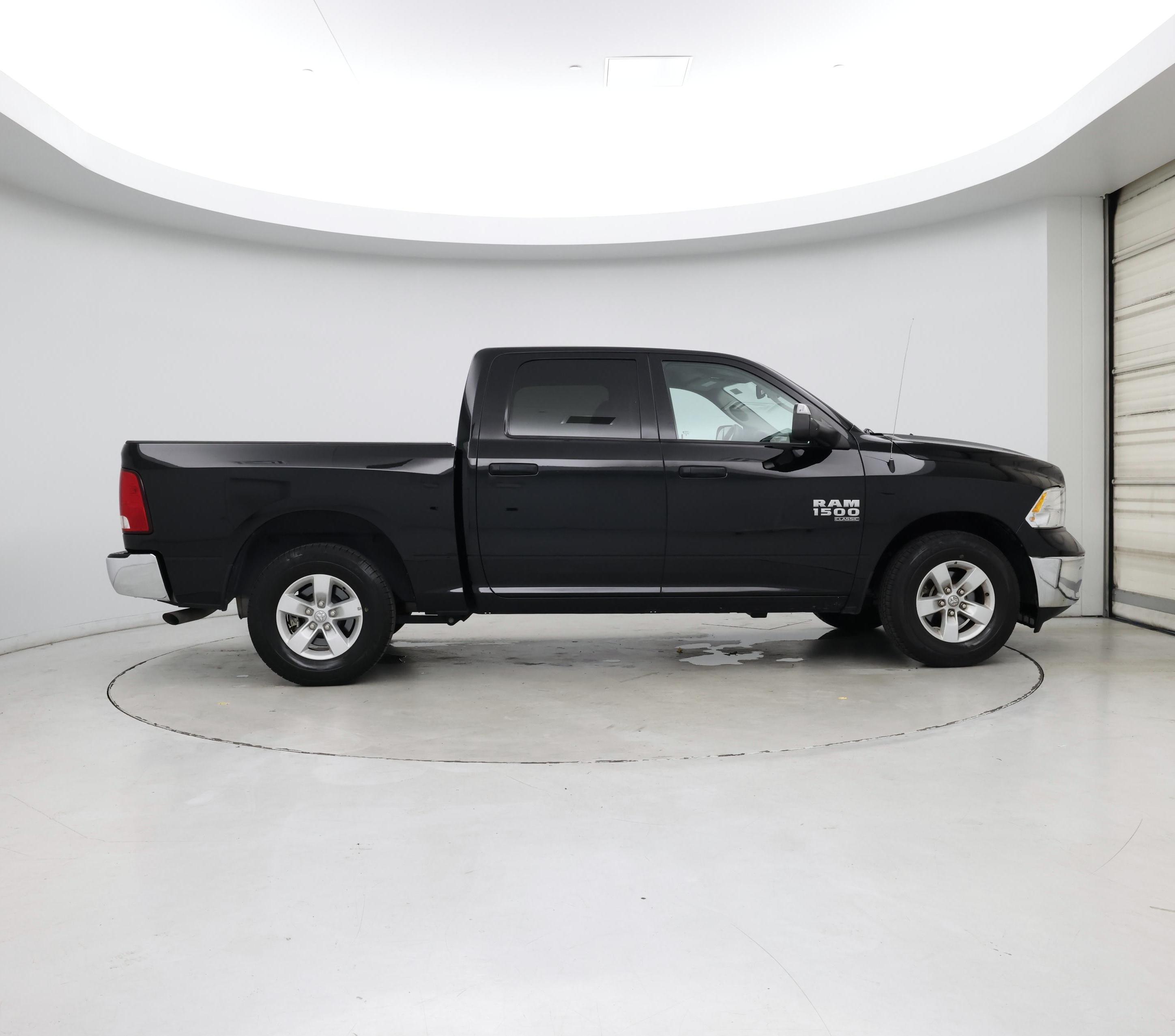 Thumbnail: 2023 RAM 1500 Classic - 7