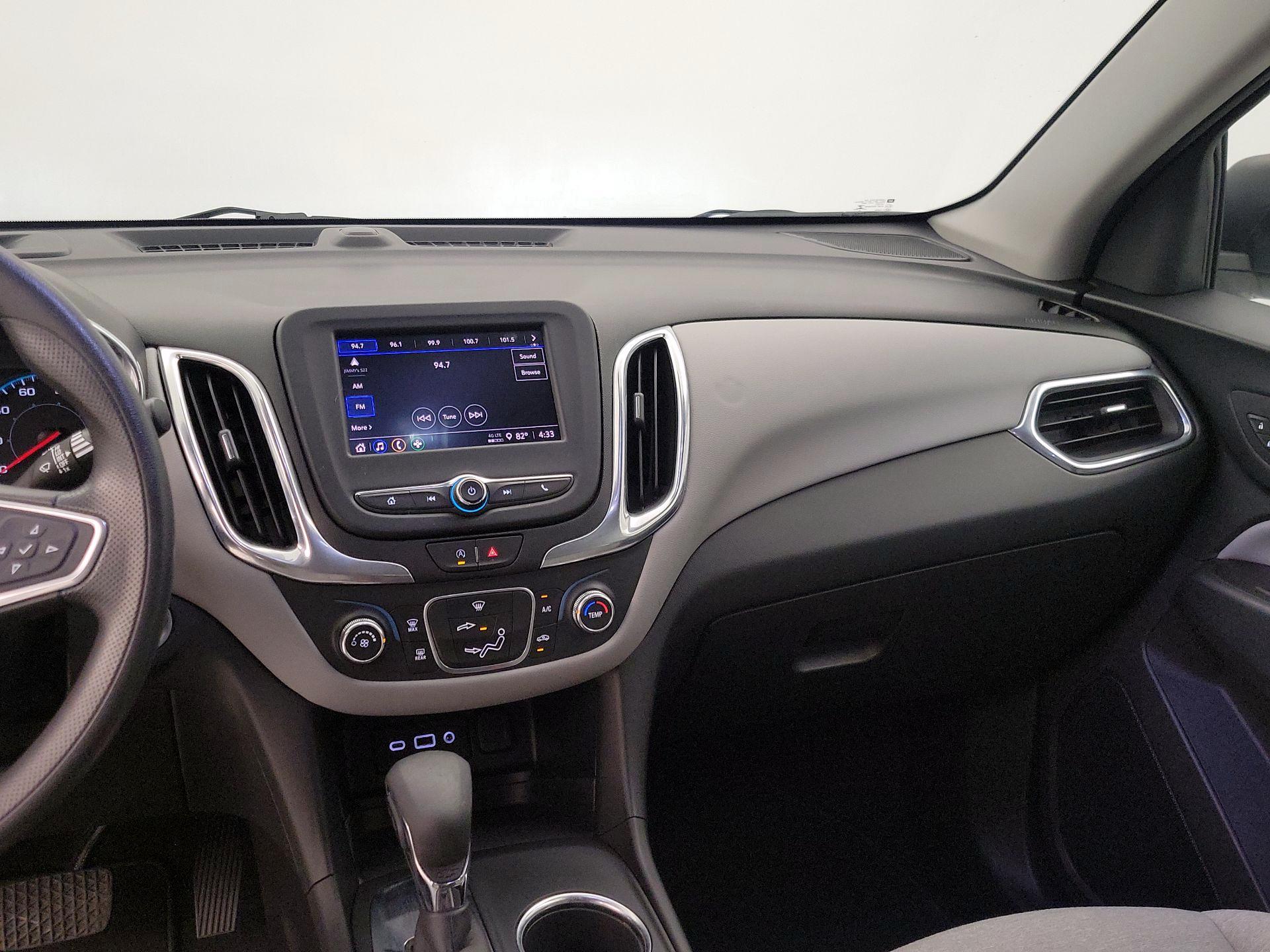 Thumbnail: 2022 Chevrolet Equinox - 9