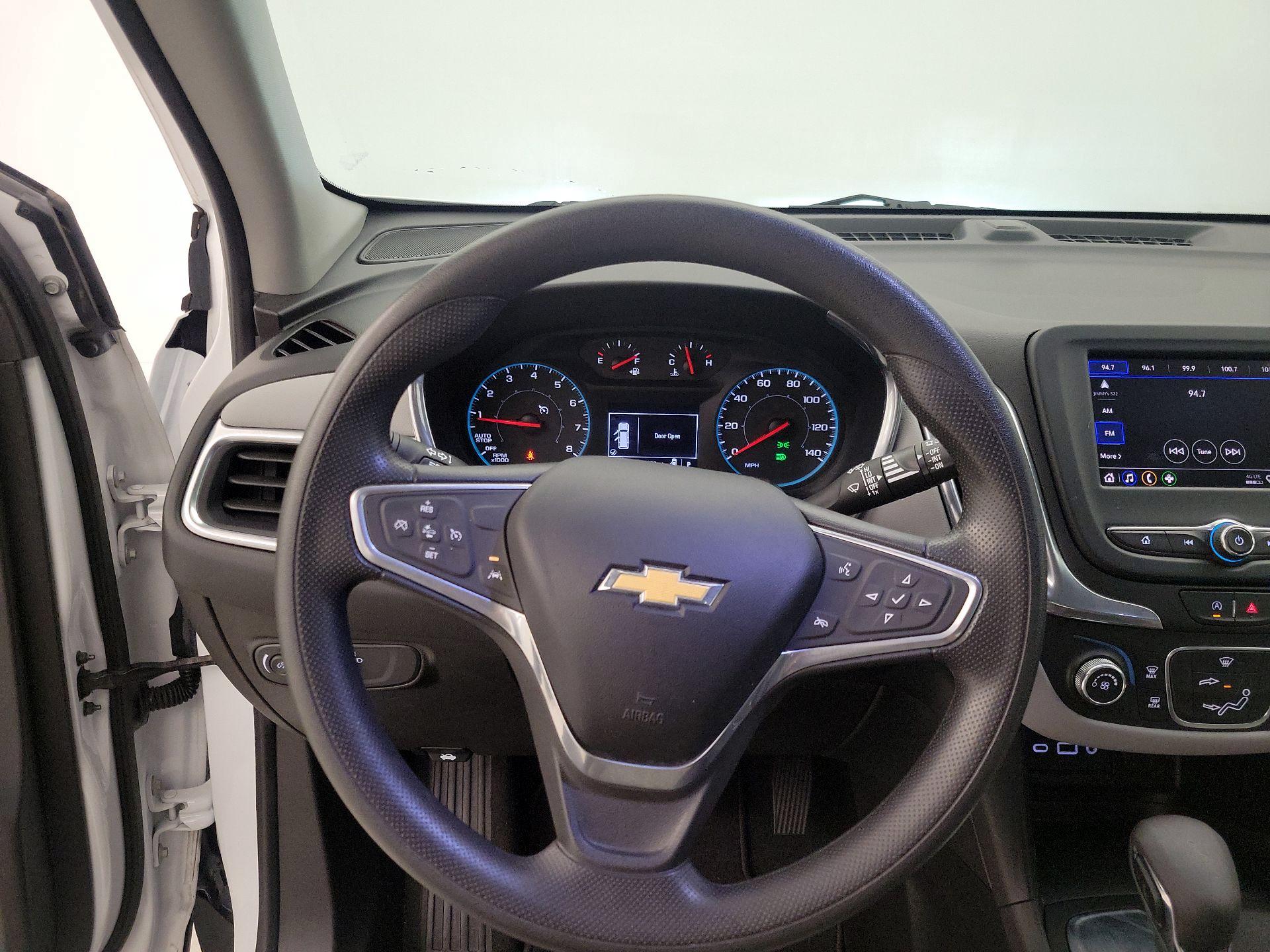 Thumbnail: 2022 Chevrolet Equinox - 10