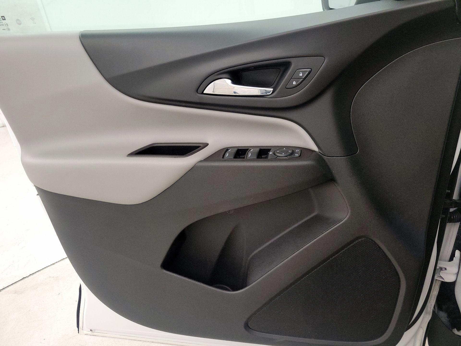Thumbnail: 2022 Chevrolet Equinox - 12