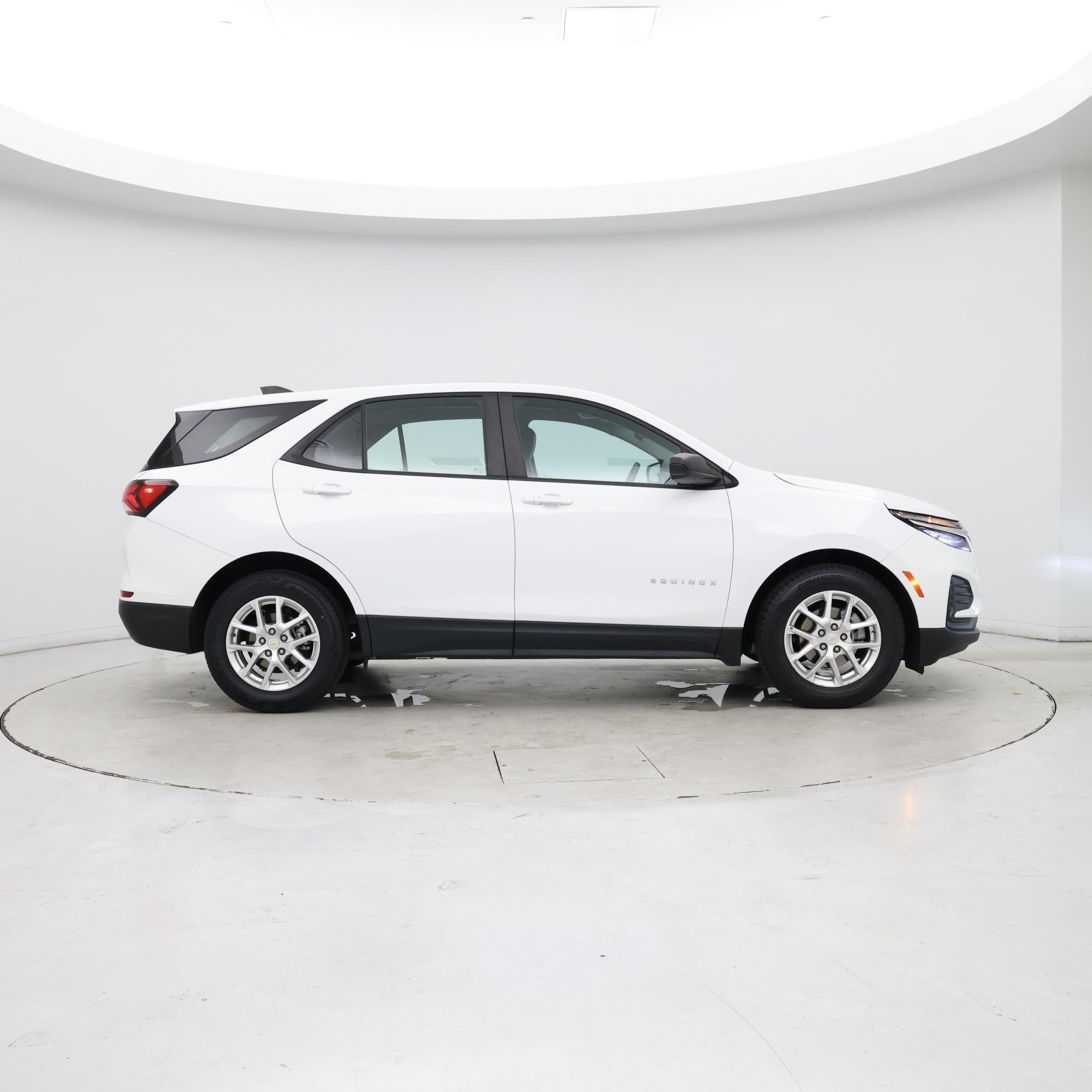Thumbnail: 2022 Chevrolet Equinox - 7
