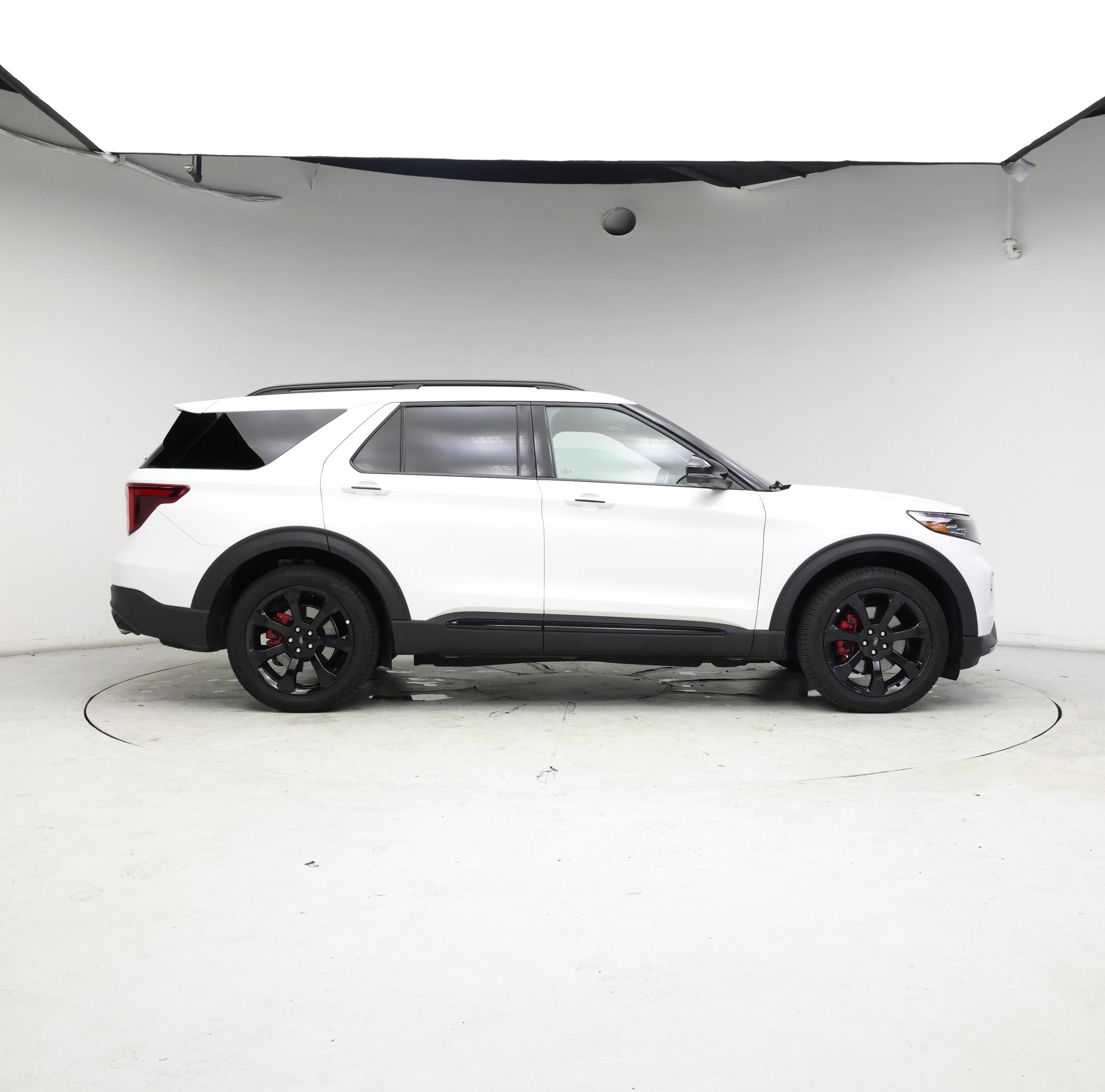 Thumbnail: 2023 Ford Explorer - 7