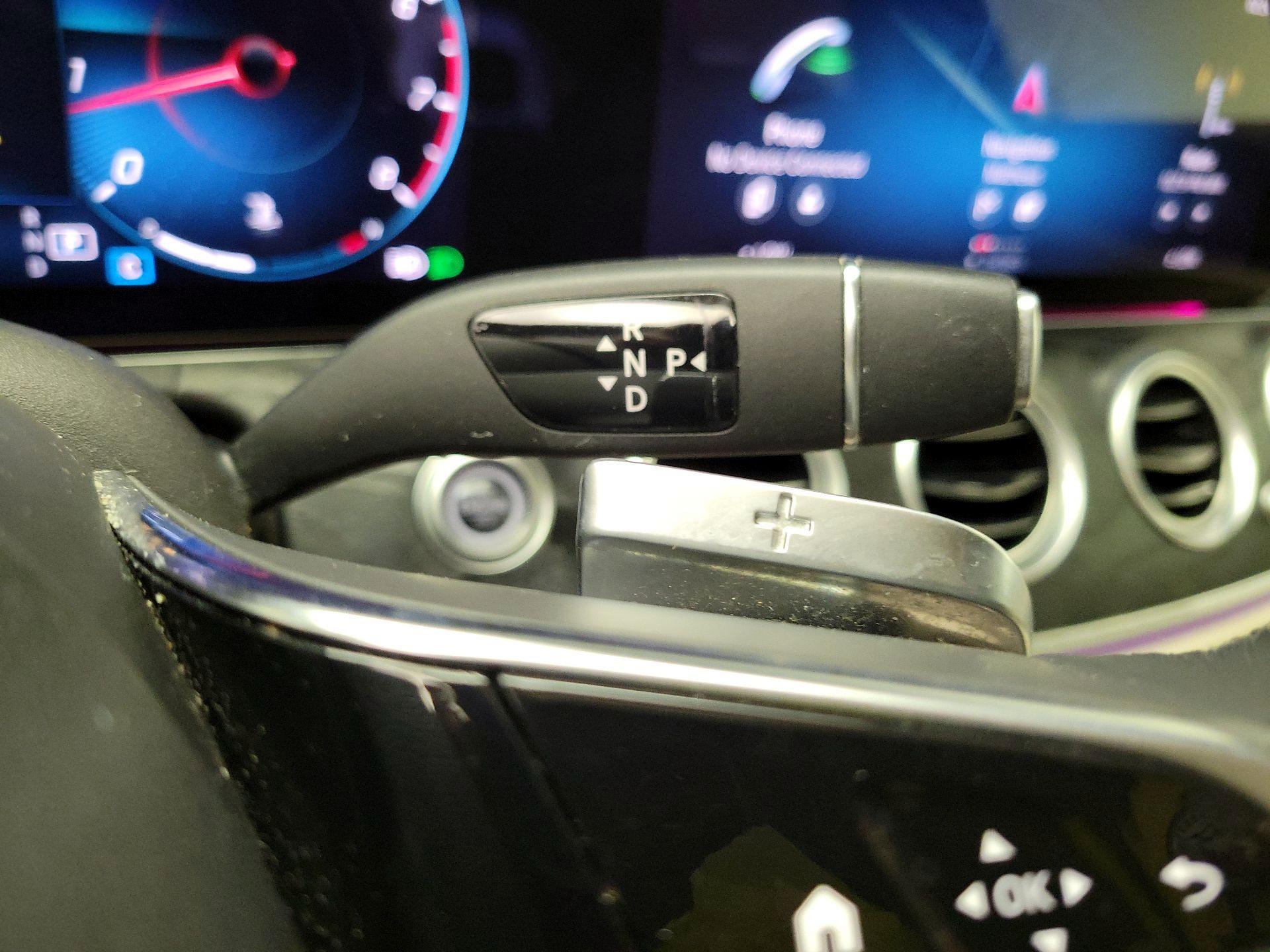 Thumbnail: 2022 Mercedes-Benz E-Class - 18