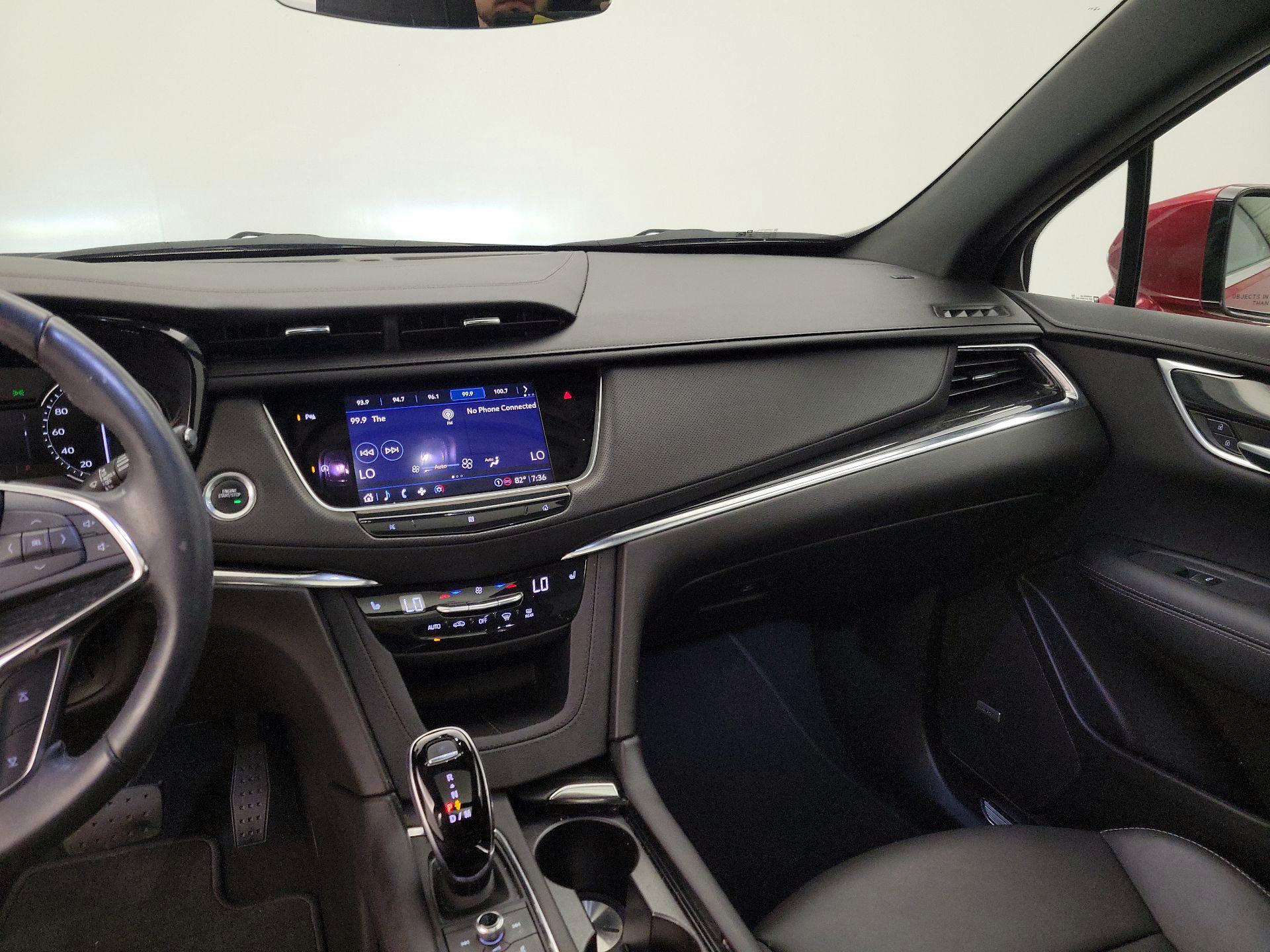 Thumbnail: 2021 Cadillac XT5 - 9