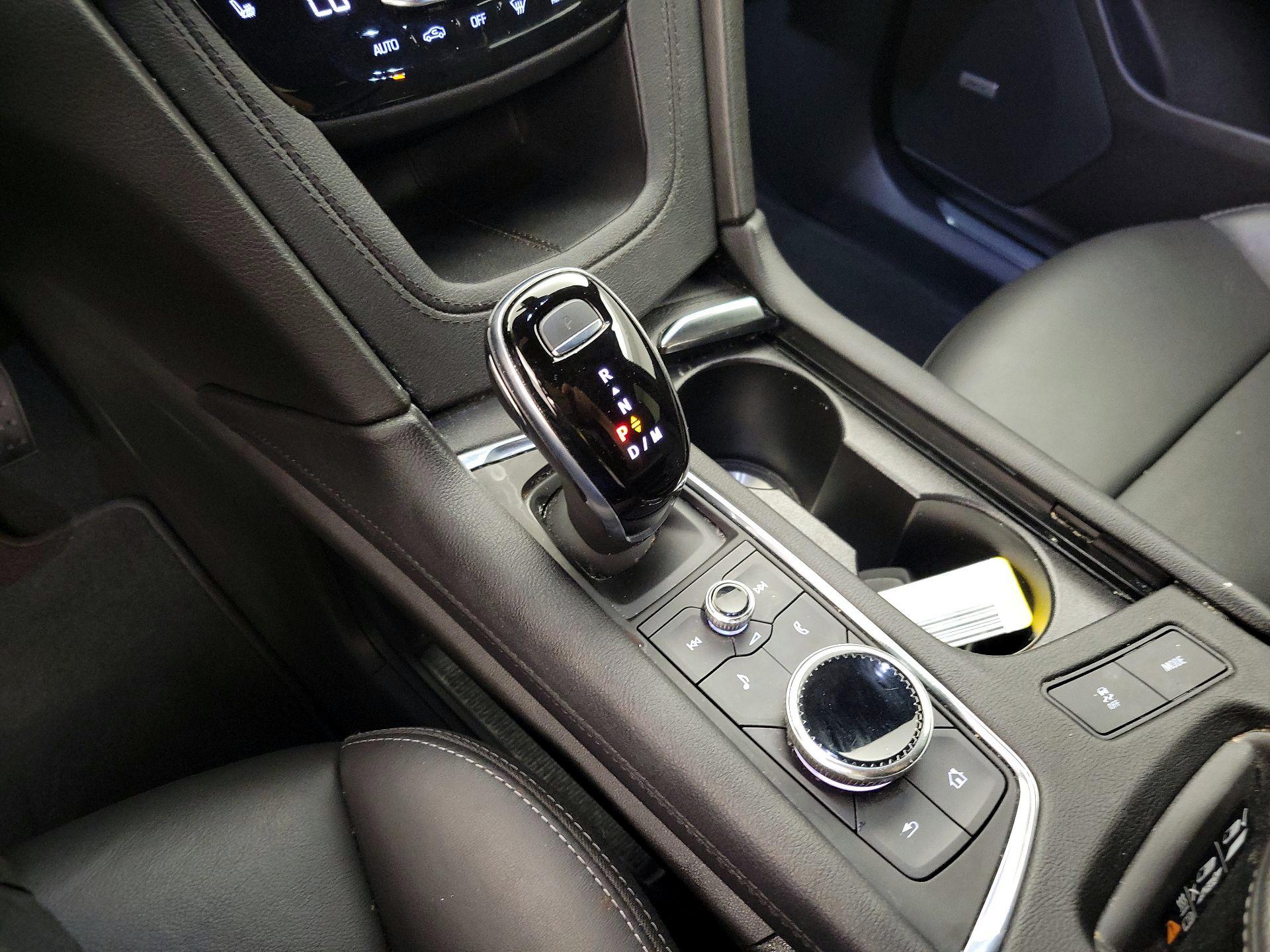 Thumbnail: 2021 Cadillac XT5 - 17