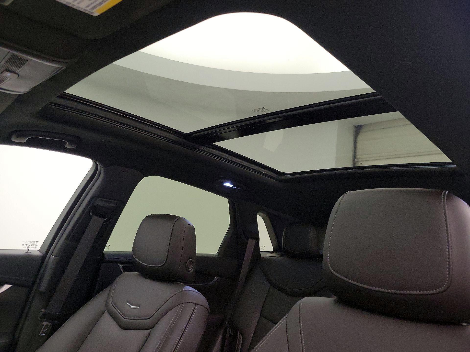 Thumbnail: 2021 Cadillac XT5 - 19