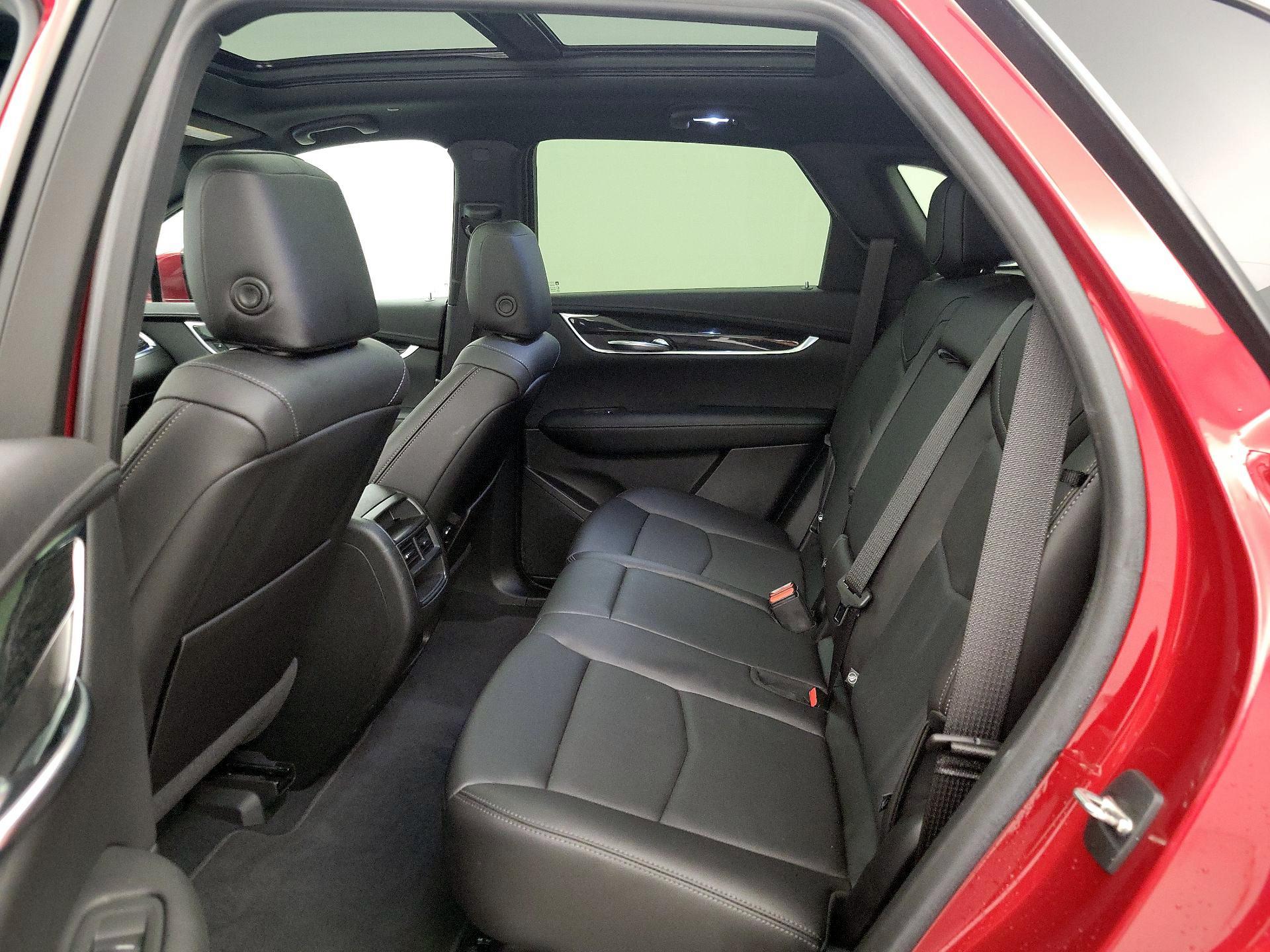 Thumbnail: 2021 Cadillac XT5 - 20