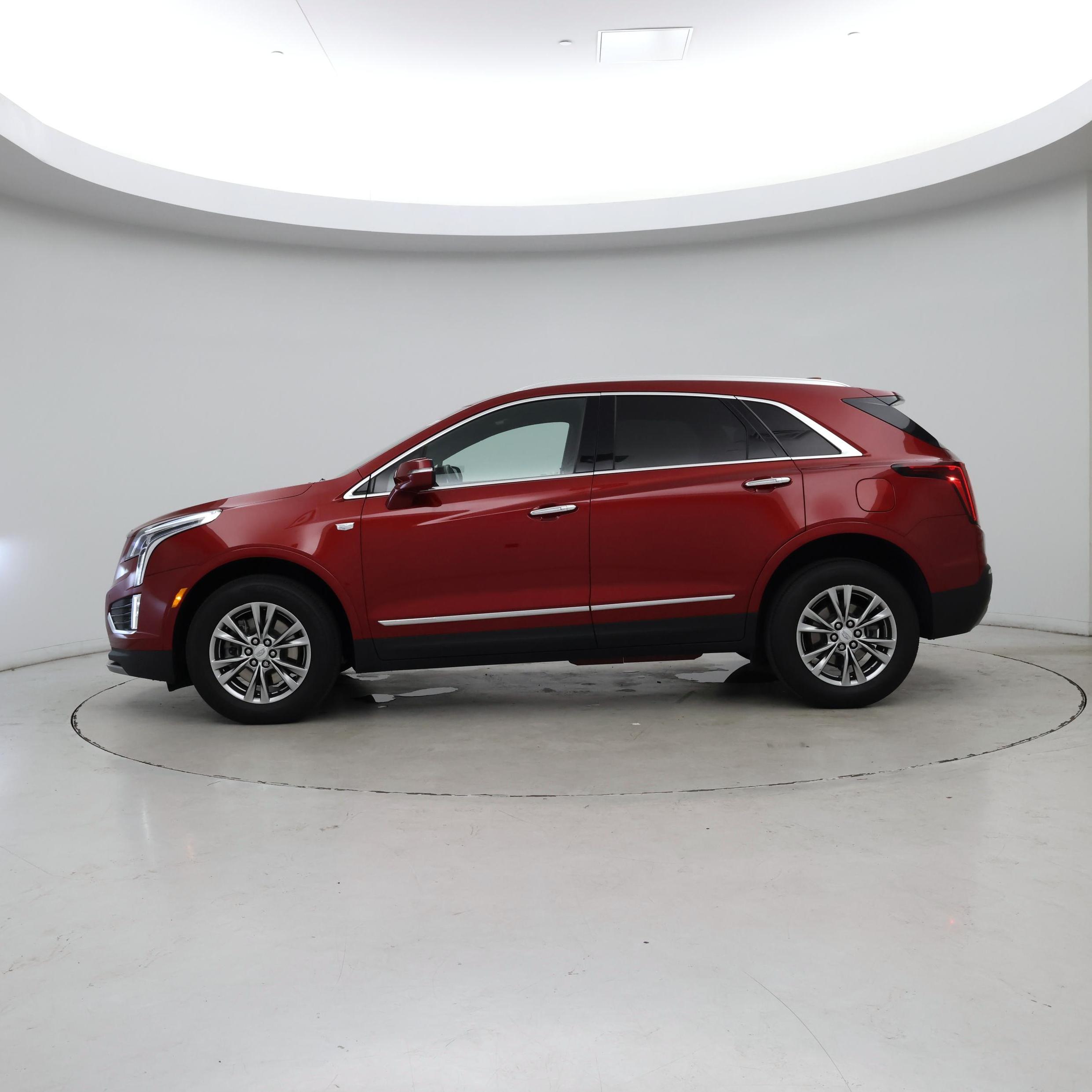 Thumbnail: 2021 Cadillac XT5 - 3