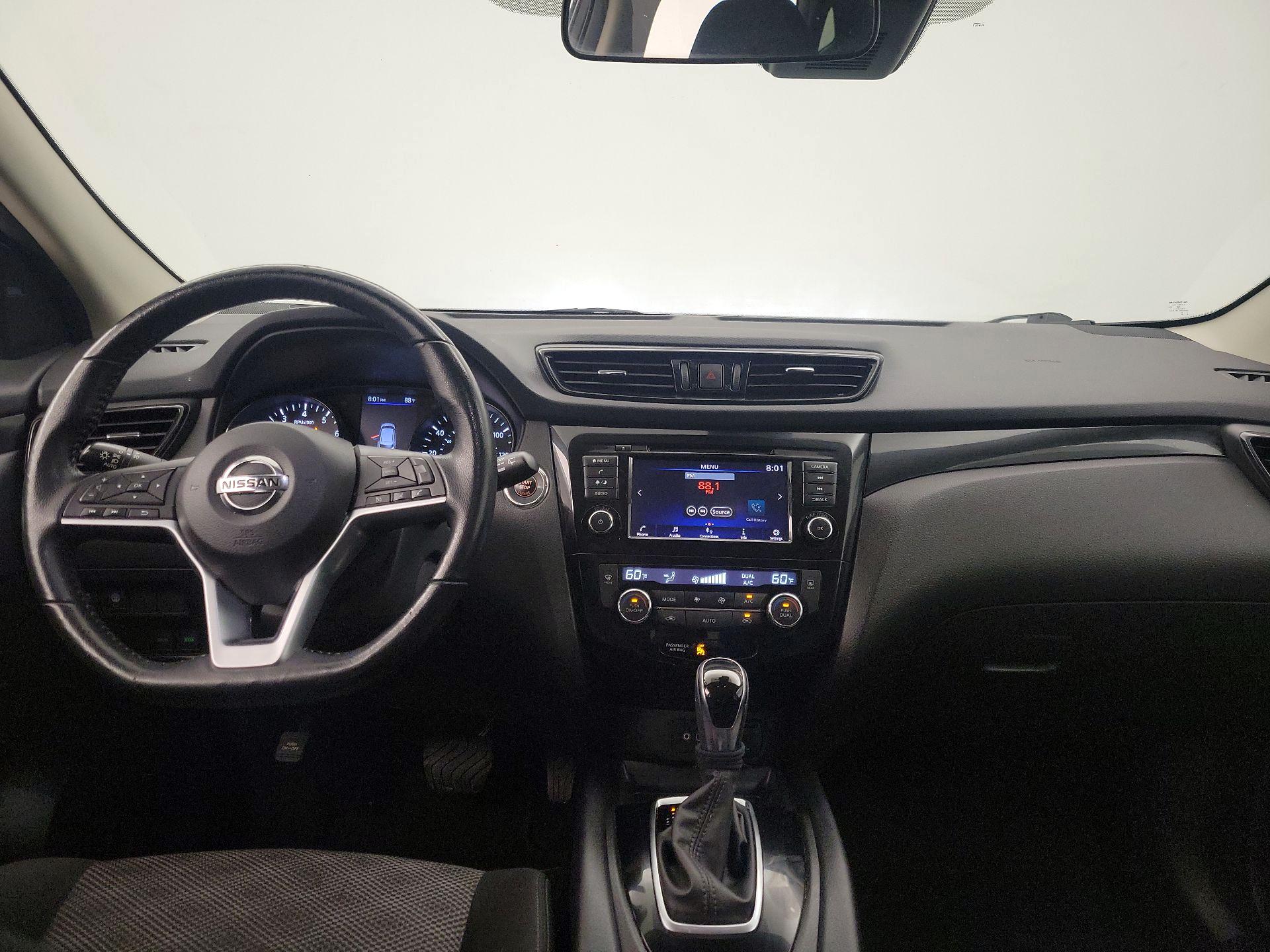 Thumbnail: 2022 Nissan Rogue Sport - 9