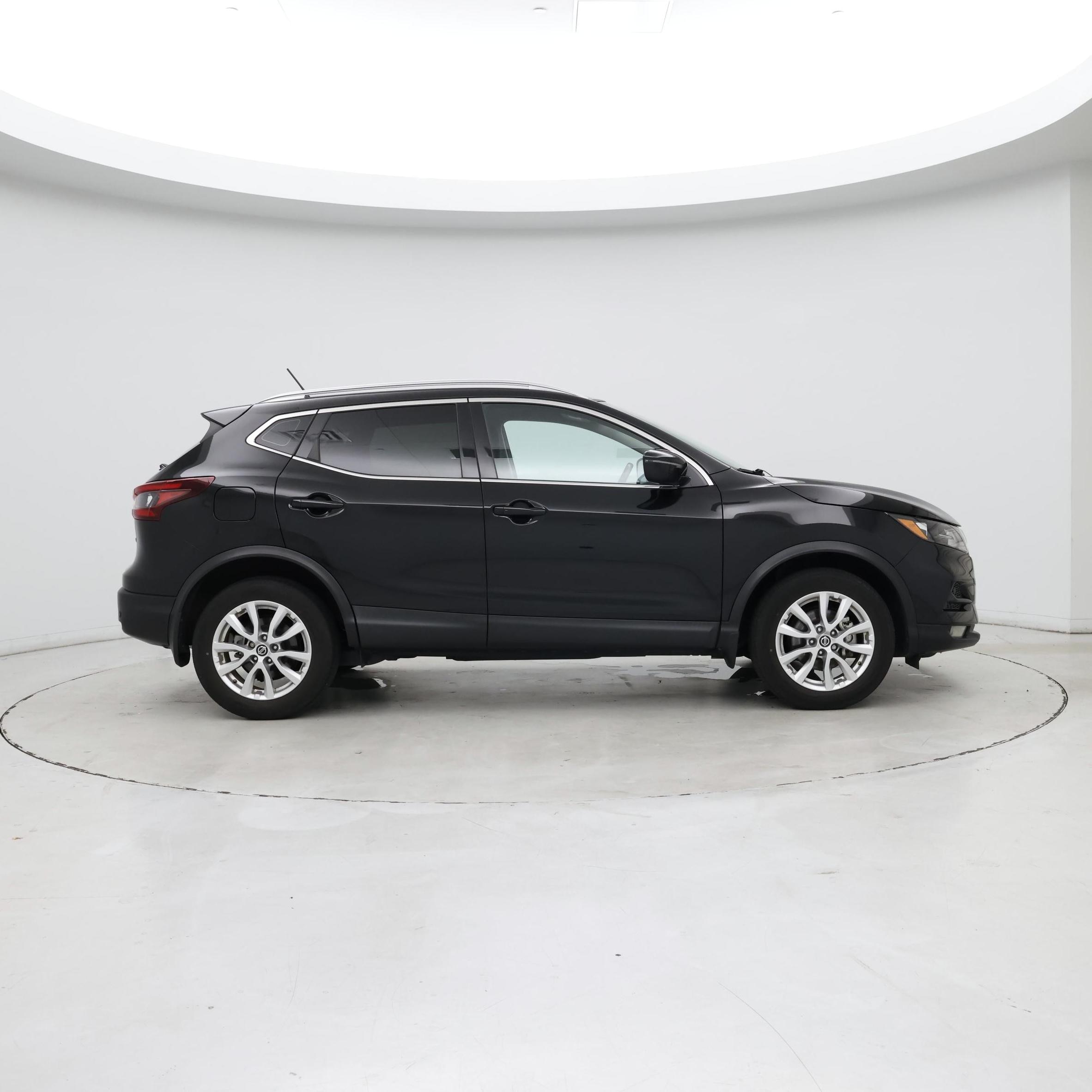 Thumbnail: 2022 Nissan Rogue Sport - 7