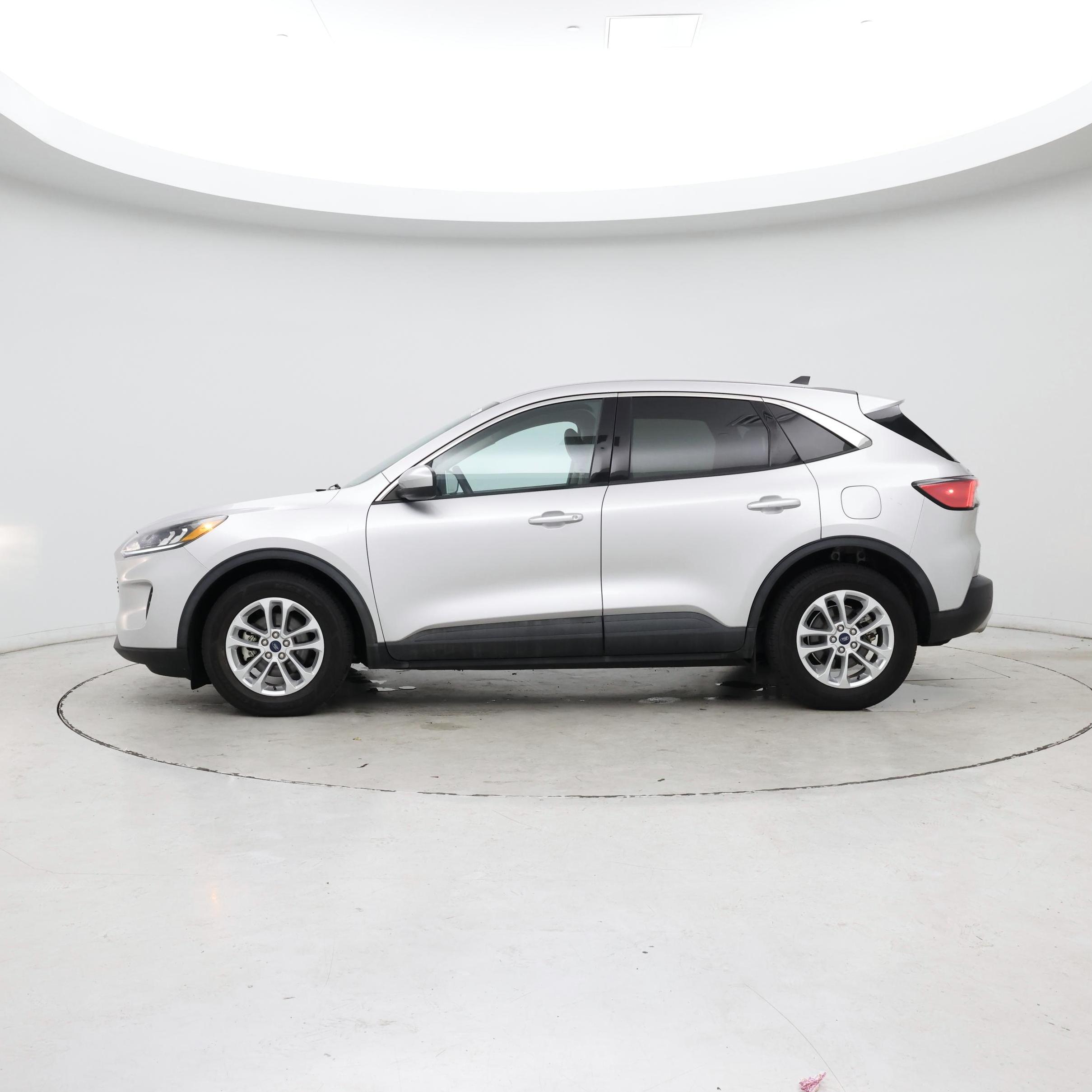 Thumbnail: 2020 Ford Escape - 3