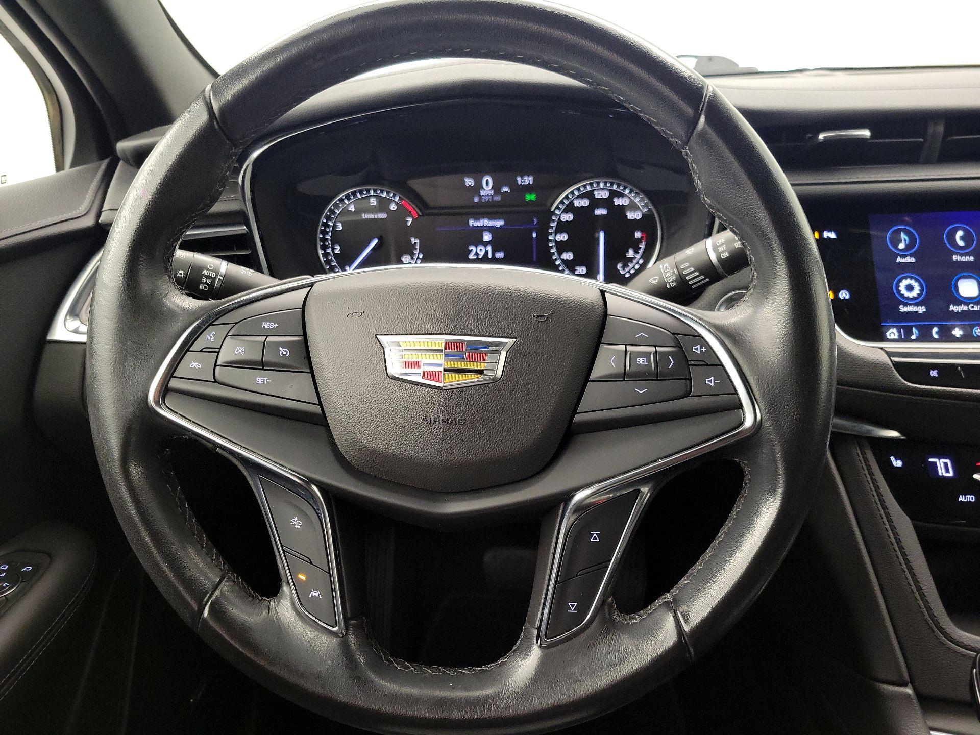 Thumbnail: 2021 Cadillac XT5 - 10