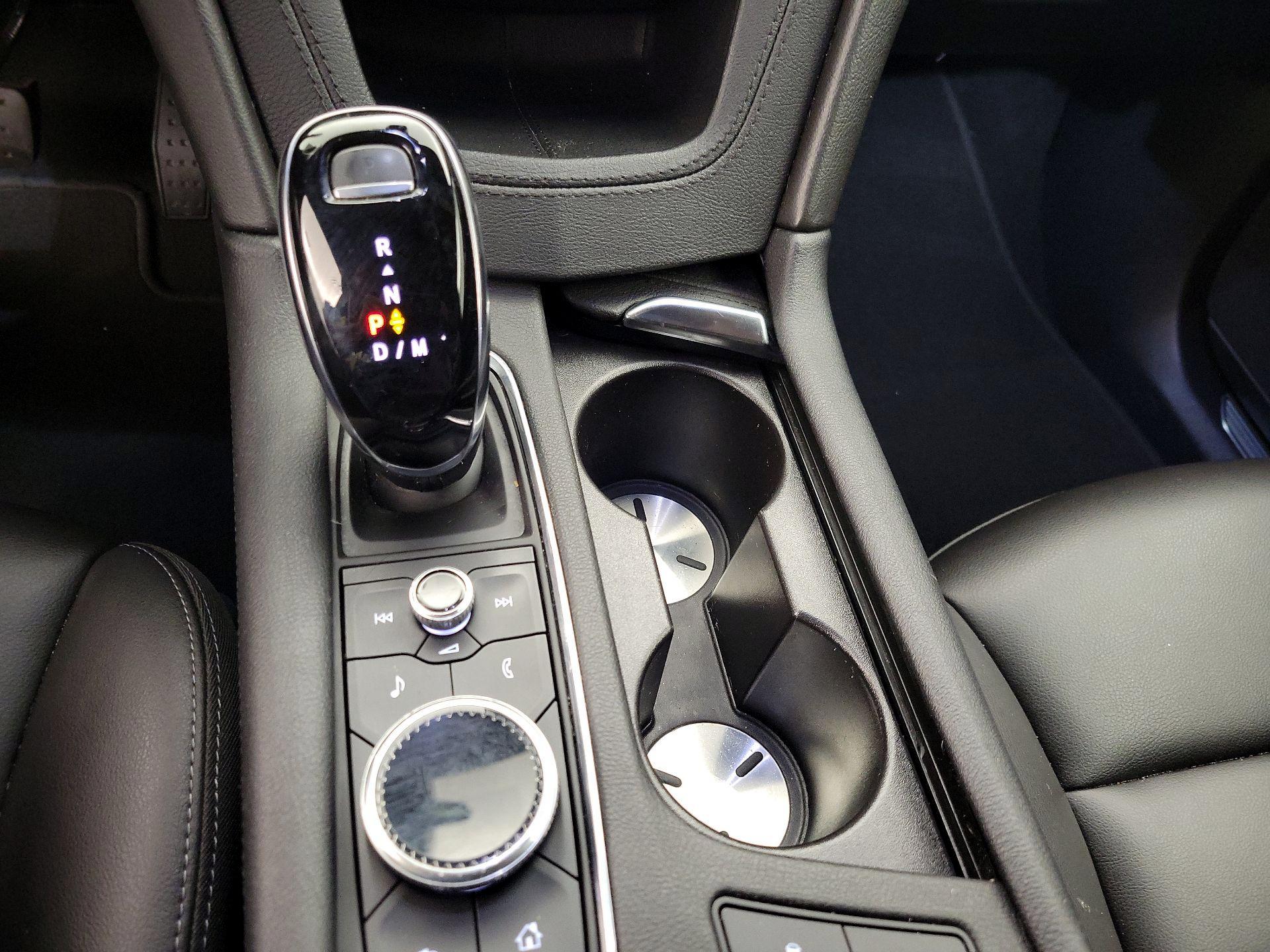 Thumbnail: 2021 Cadillac XT5 - 17