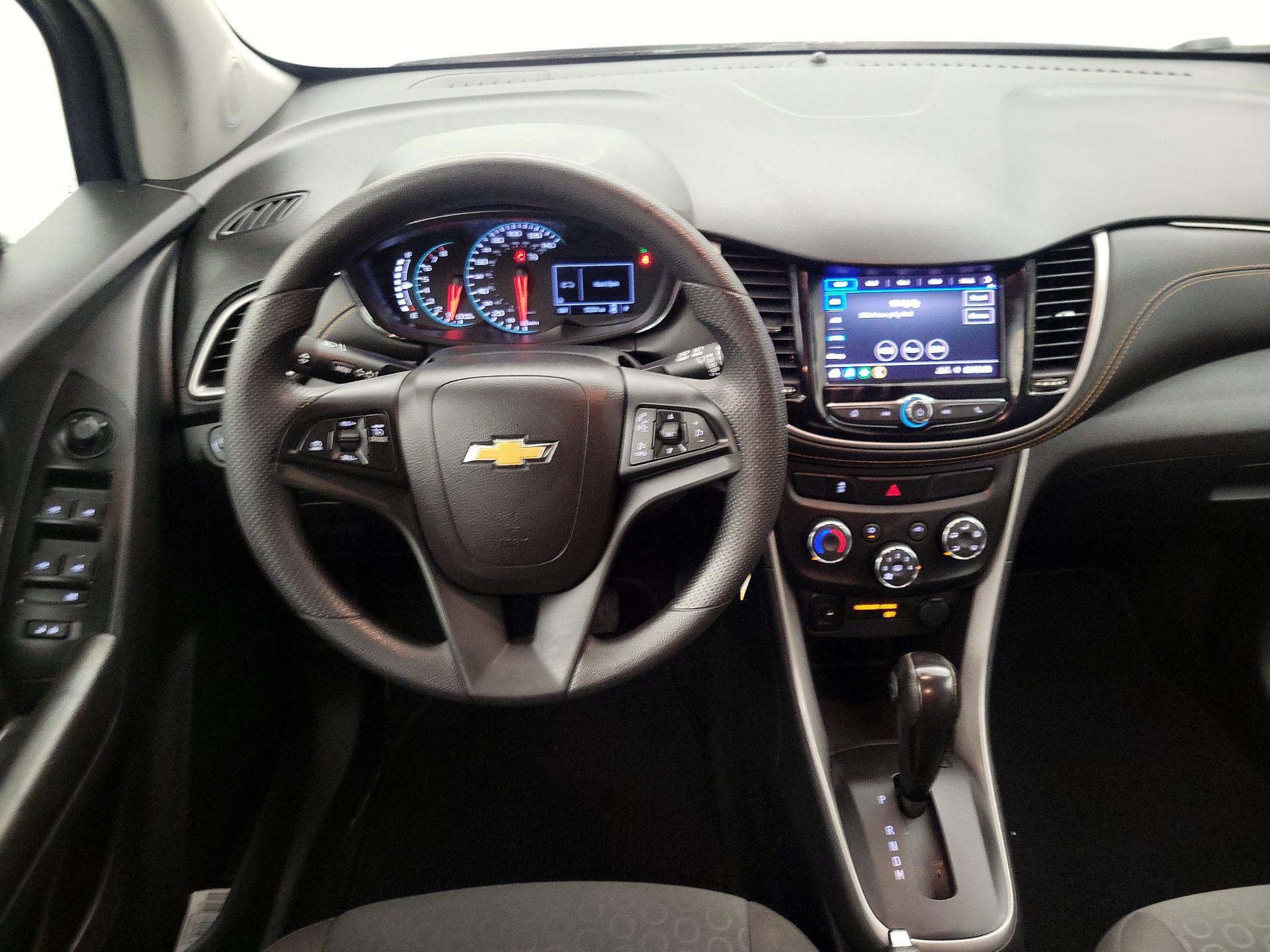 Thumbnail: 2021 Chevrolet Trax - 9