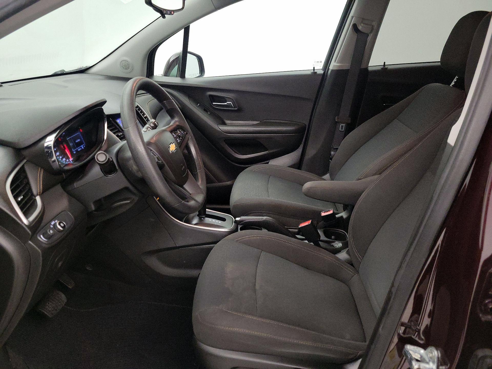 Thumbnail: 2021 Chevrolet Trax - 11