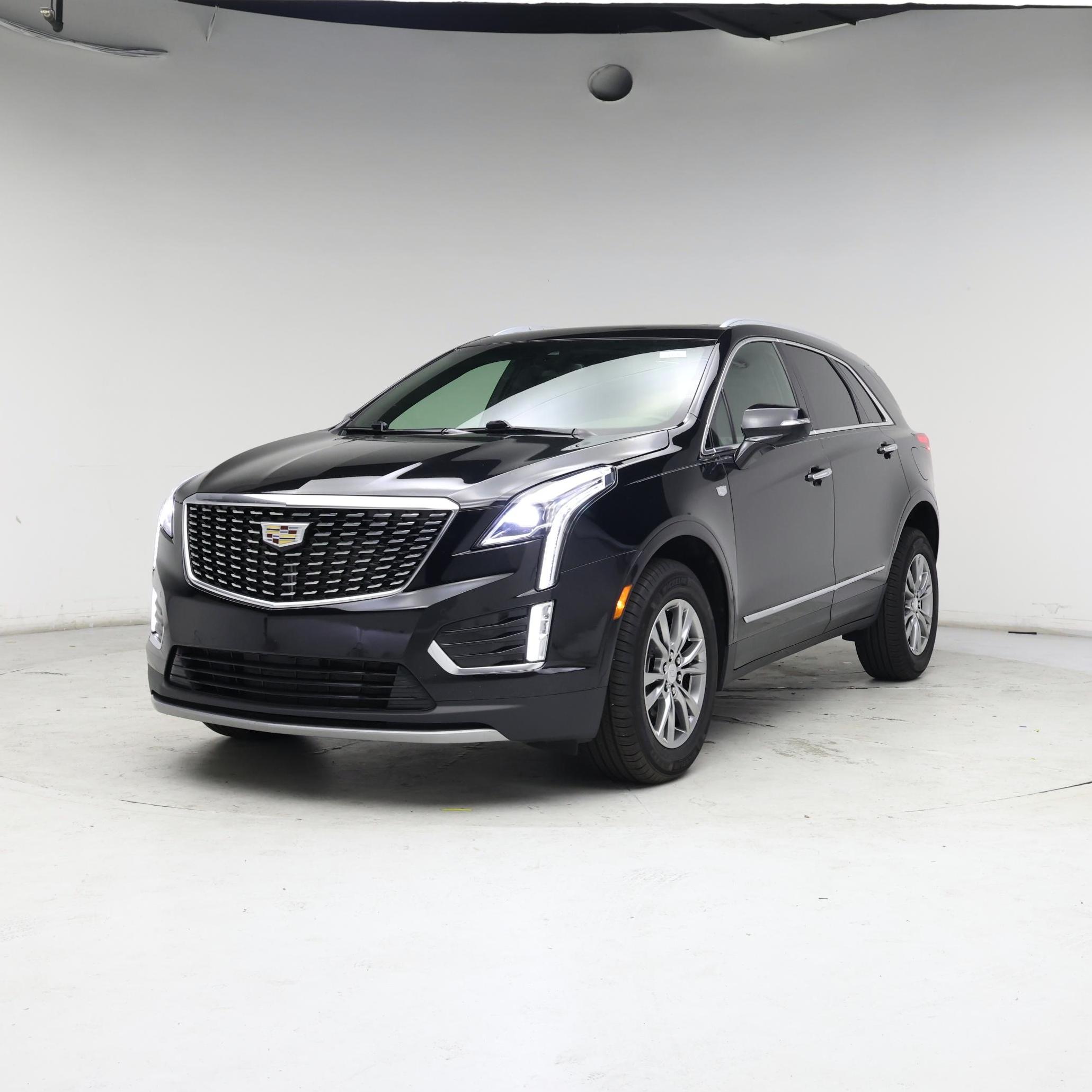 Thumbnail: 2021 Cadillac XT5 - 4