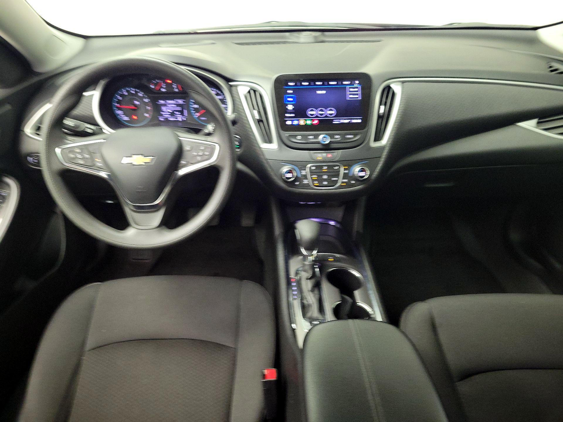 Thumbnail: 2024 Chevrolet Malibu - 9