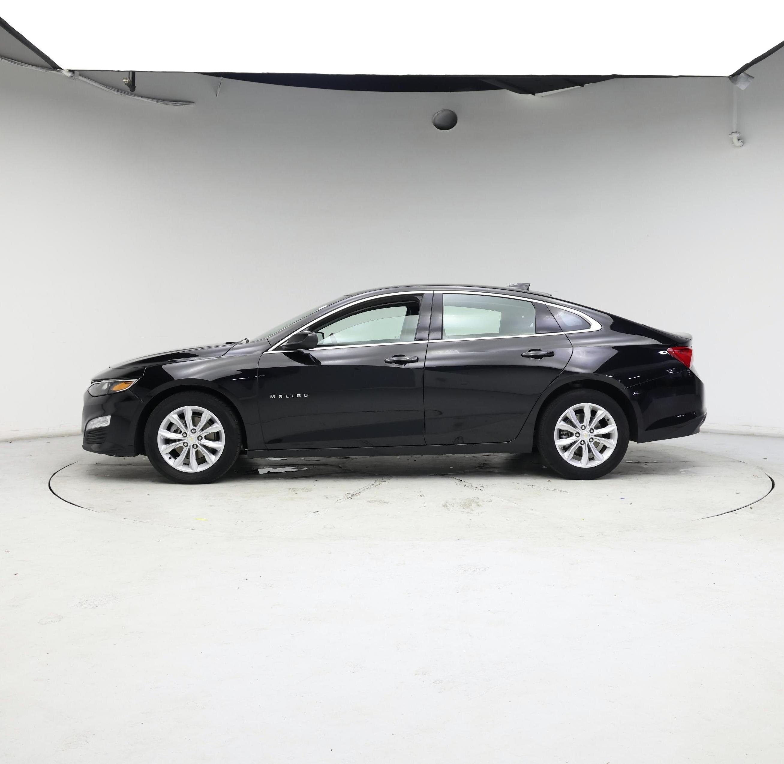 Thumbnail: 2024 Chevrolet Malibu - 3