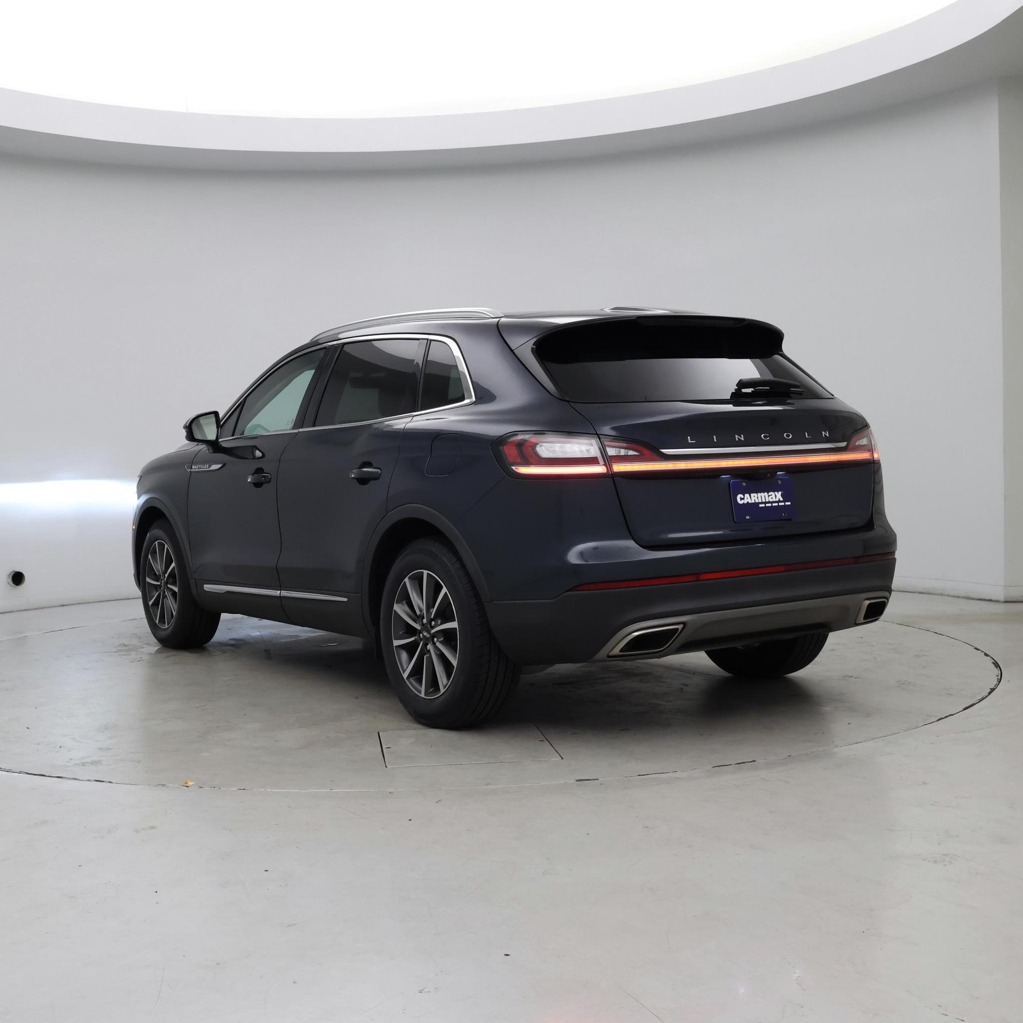 Thumbnail: 2022 Lincoln Nautilus - 2