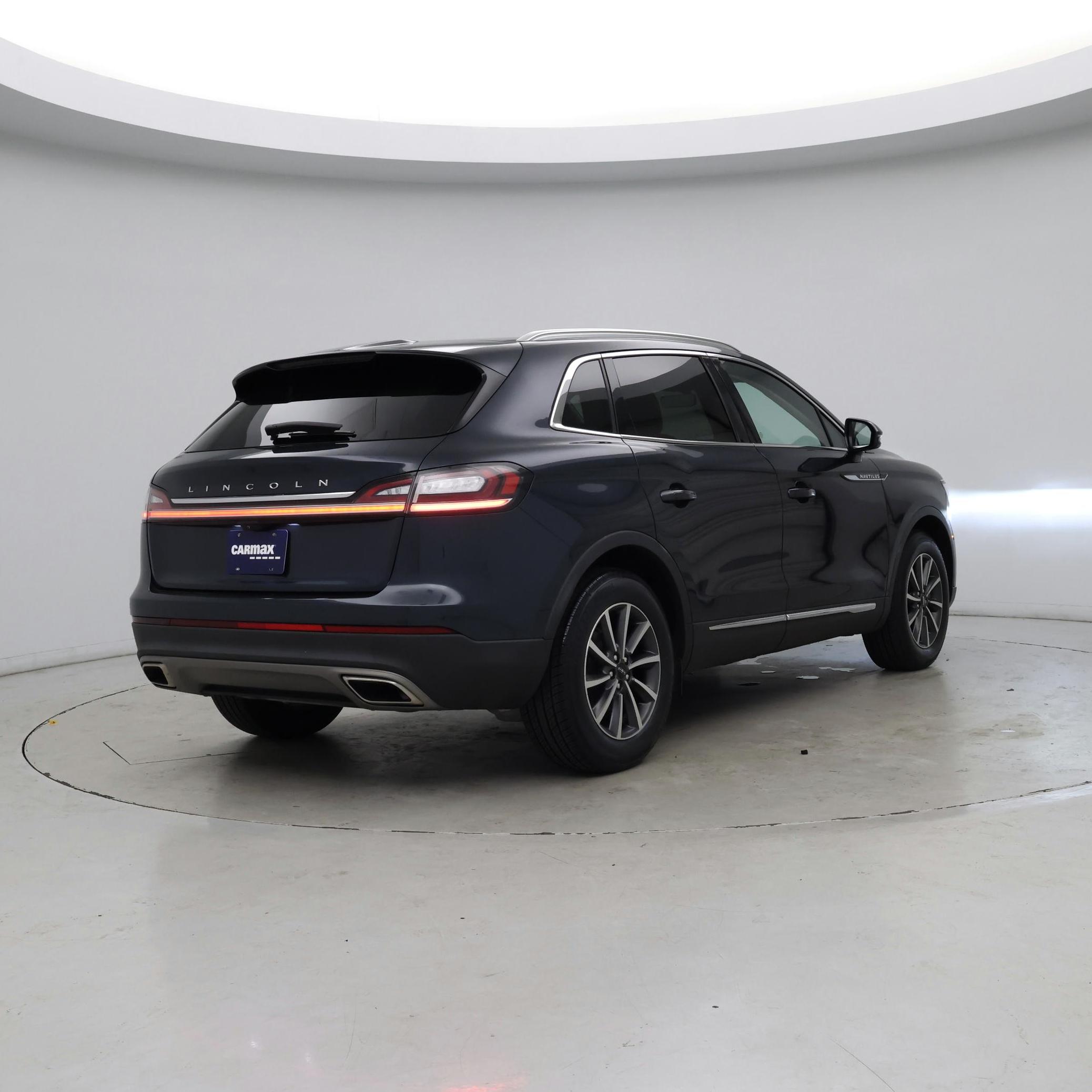 Thumbnail: 2022 Lincoln Nautilus - 8