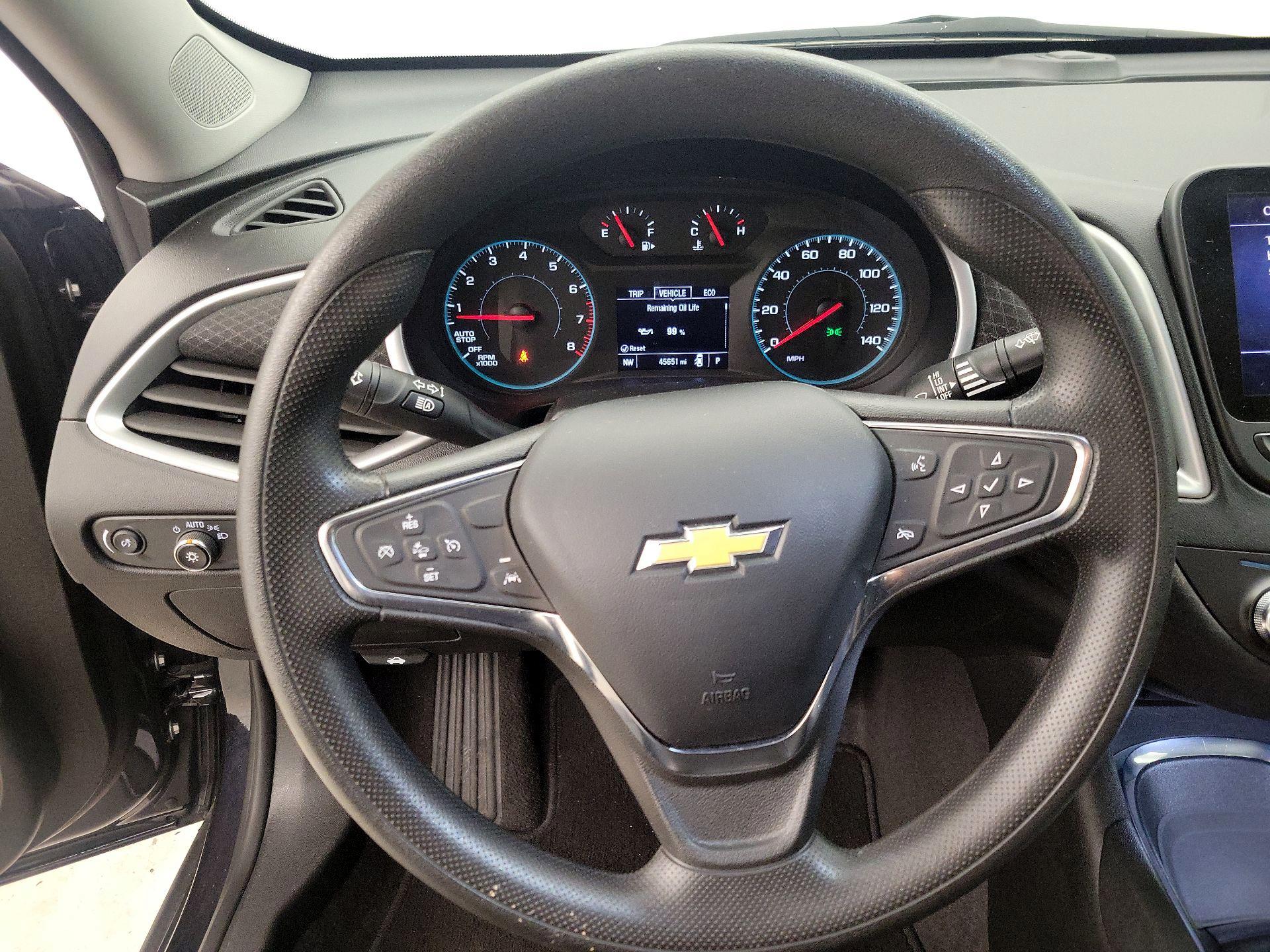 Thumbnail: 2023 Chevrolet Malibu - 10