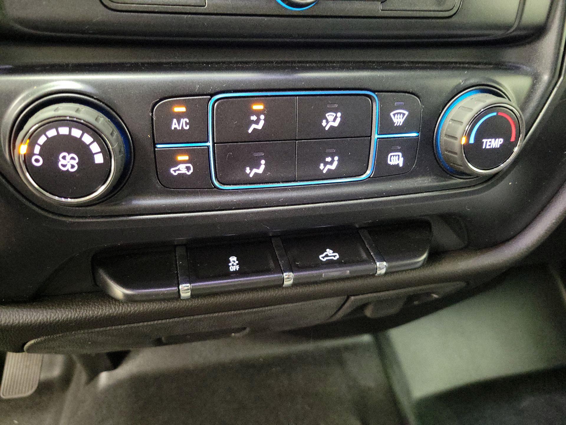 Thumbnail: 2019 Chevrolet Silverado 1500 - 16
