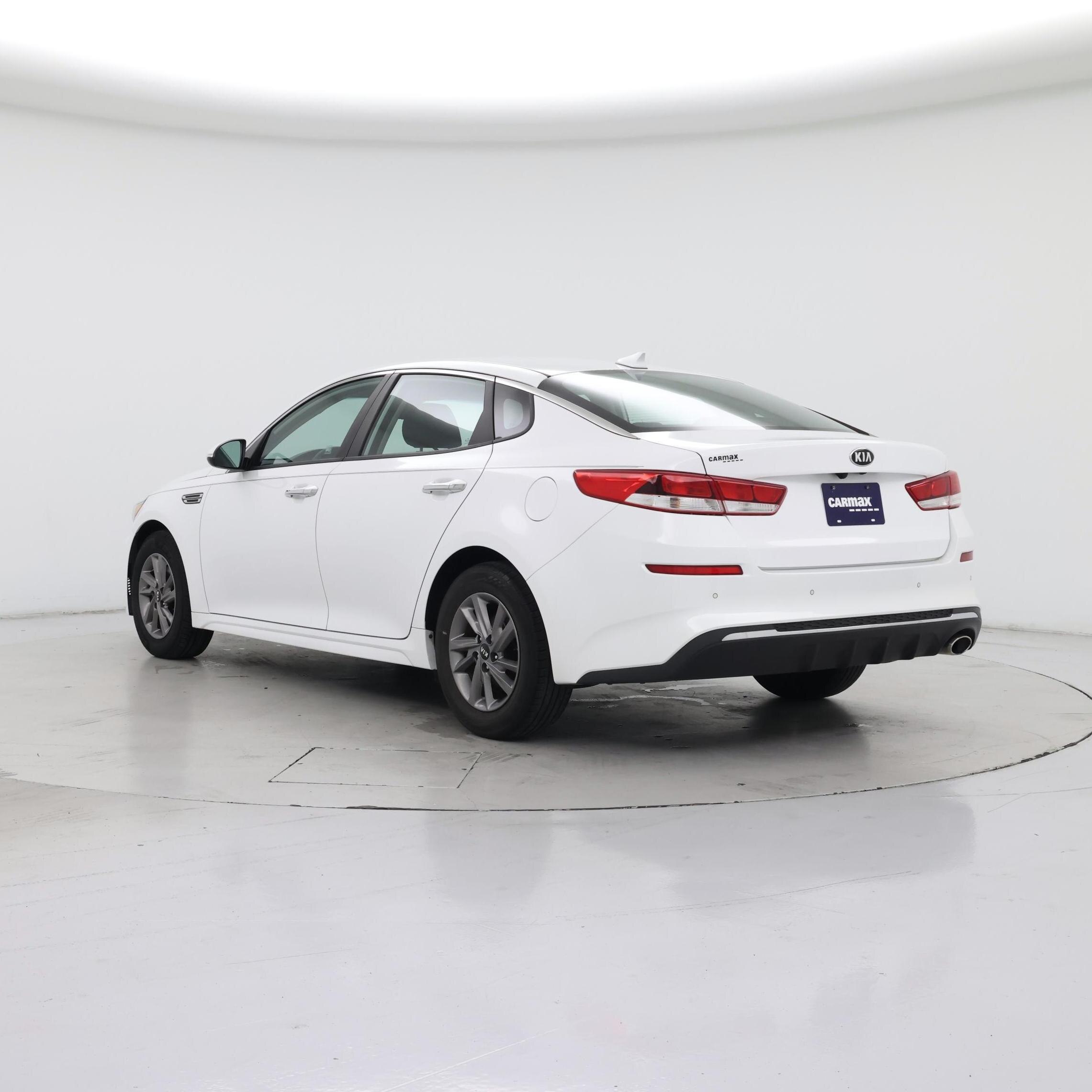 Thumbnail: 2020 Kia Optima - 2