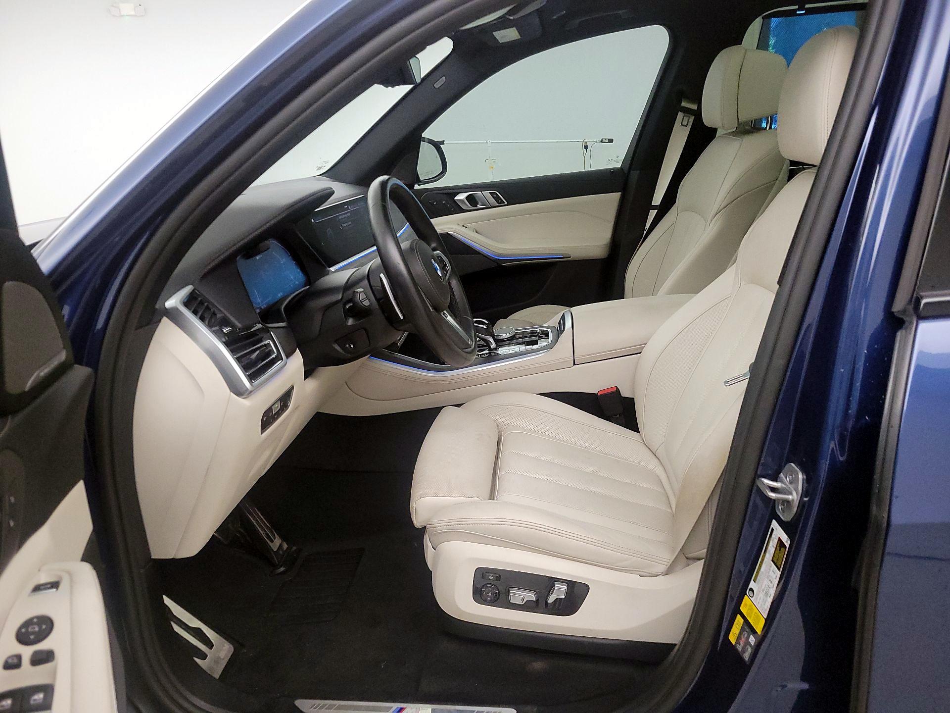 Thumbnail: 2021 BMW X5 - 11