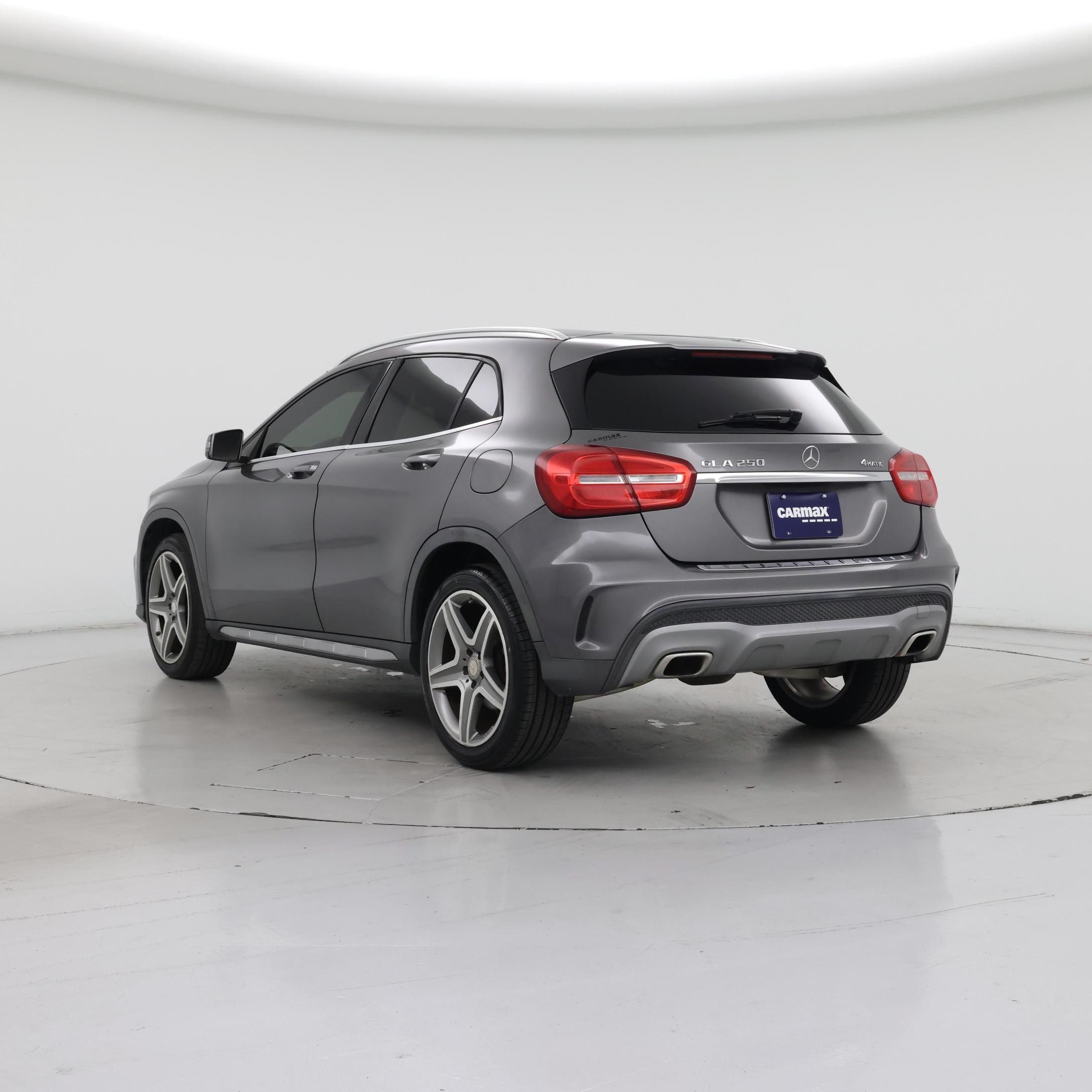 Thumbnail: 2015 Mercedes-Benz GLA - 2