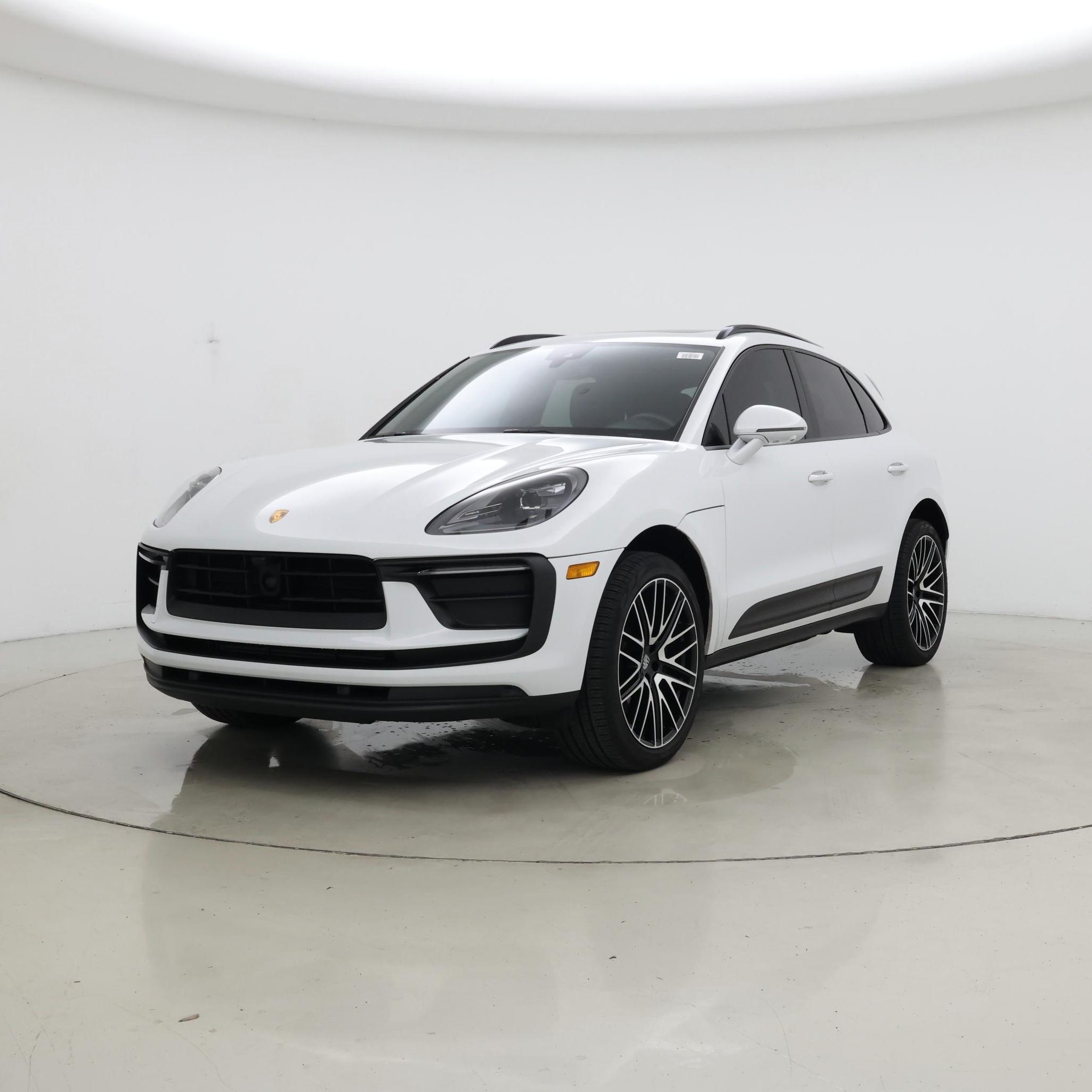 Thumbnail: 2022 Porsche Macan - 4