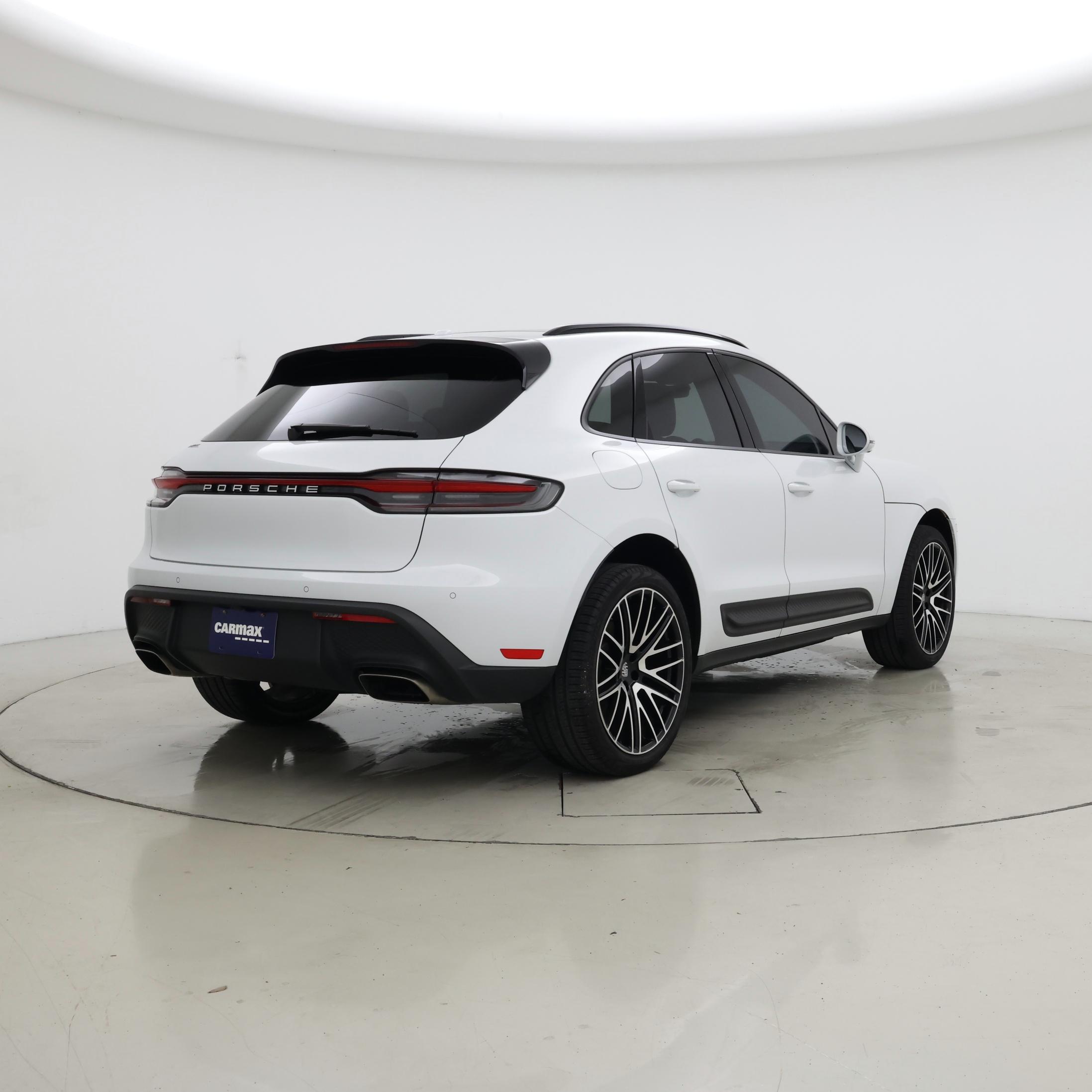 Thumbnail: 2022 Porsche Macan - 8