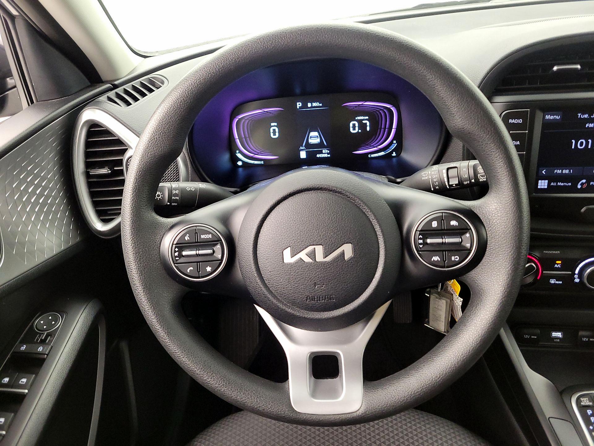 Thumbnail: 2023 Kia Soul - 10