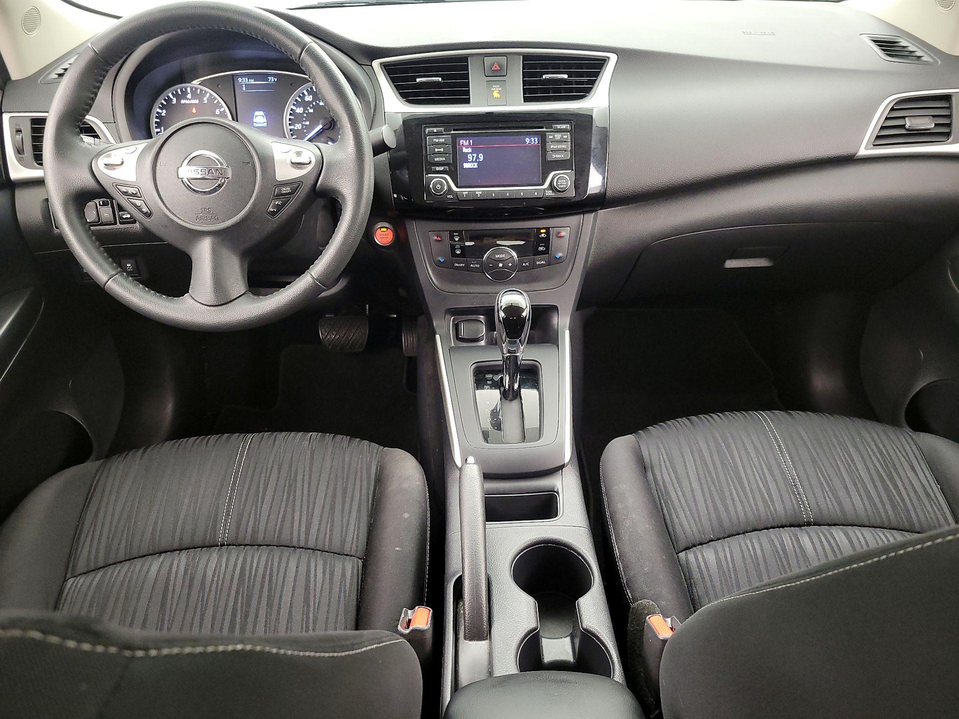 Thumbnail: 2018 Nissan Sentra - 9