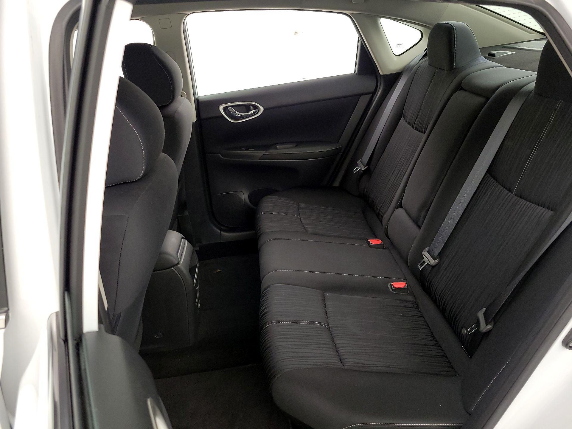 Thumbnail: 2018 Nissan Sentra - 19