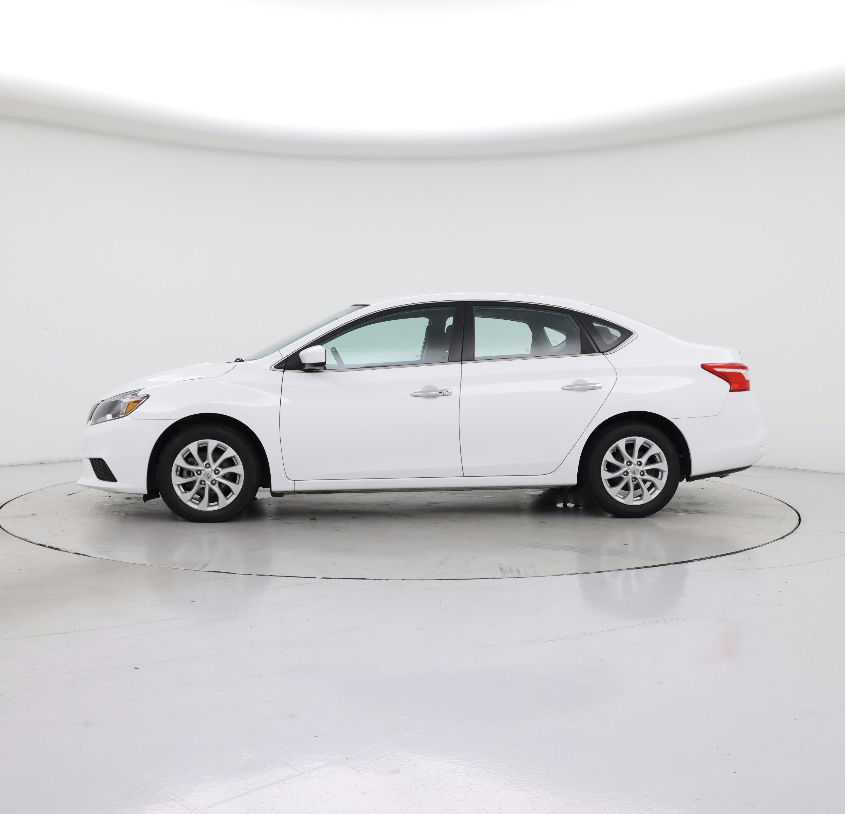 Thumbnail: 2018 Nissan Sentra - 3