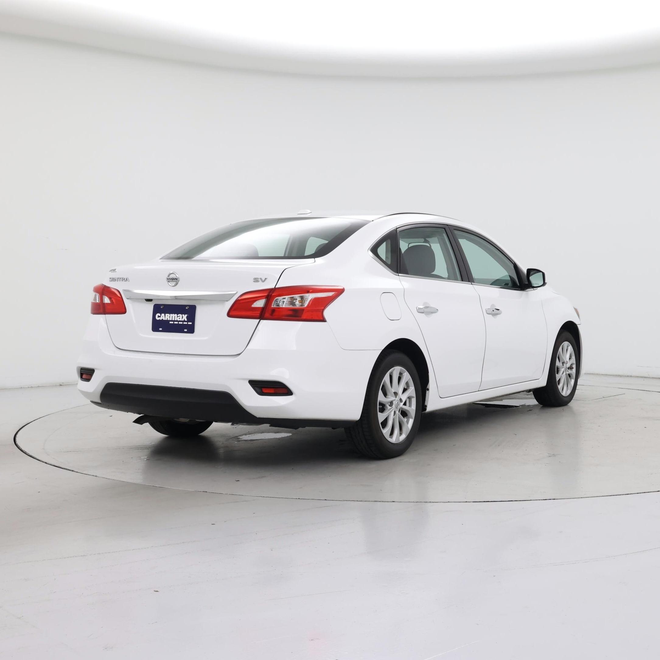 Thumbnail: 2018 Nissan Sentra - 8