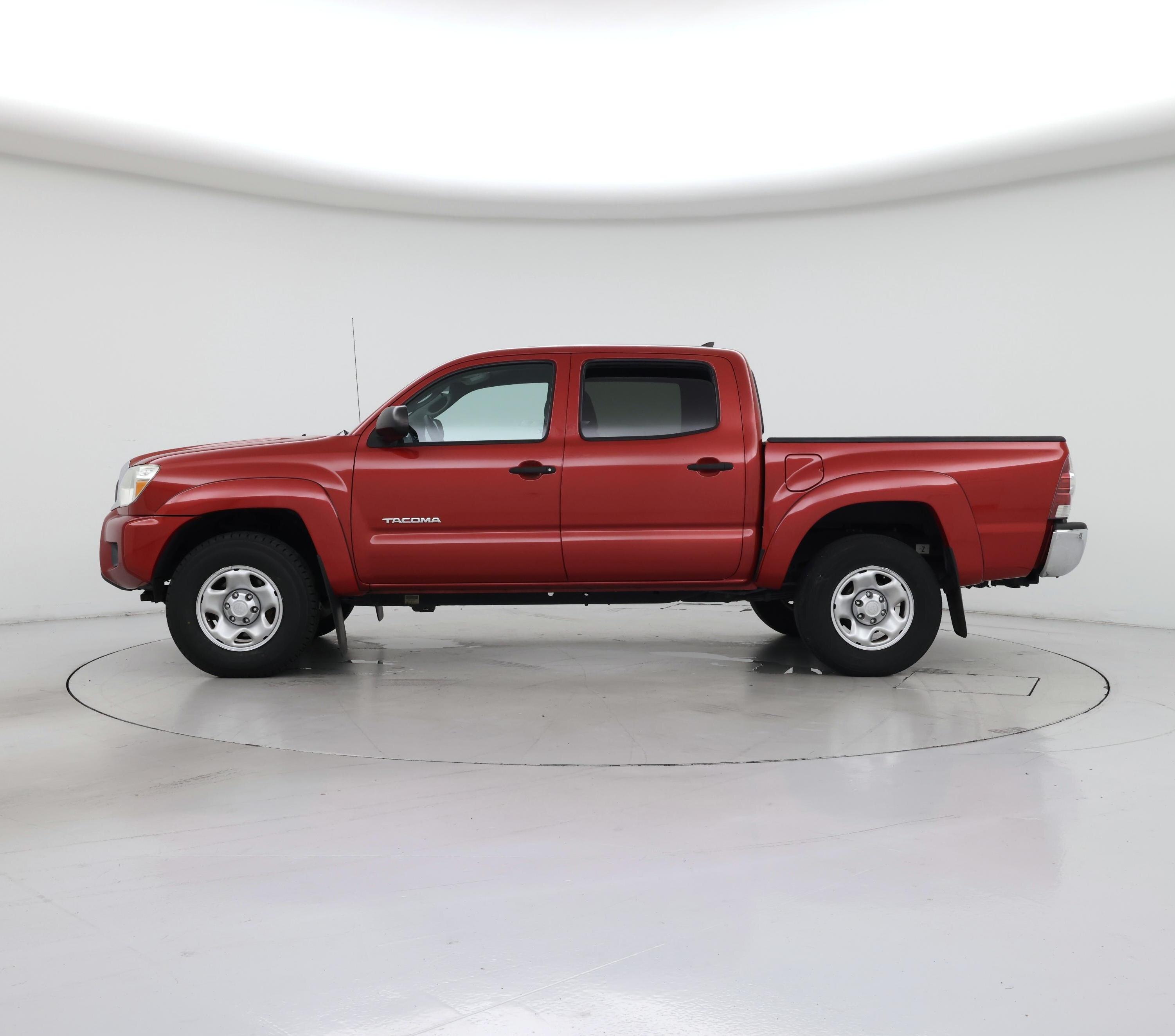 Thumbnail: 2014 Toyota Tacoma - 3
