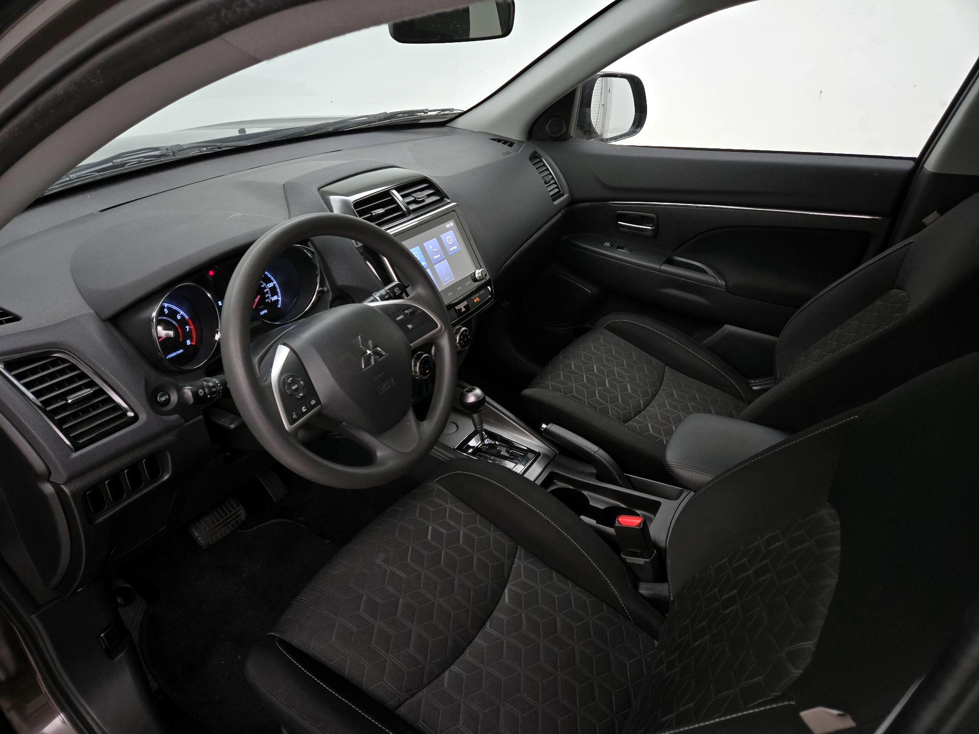 Thumbnail: 2020 Mitsubishi Outlander Sport - 11
