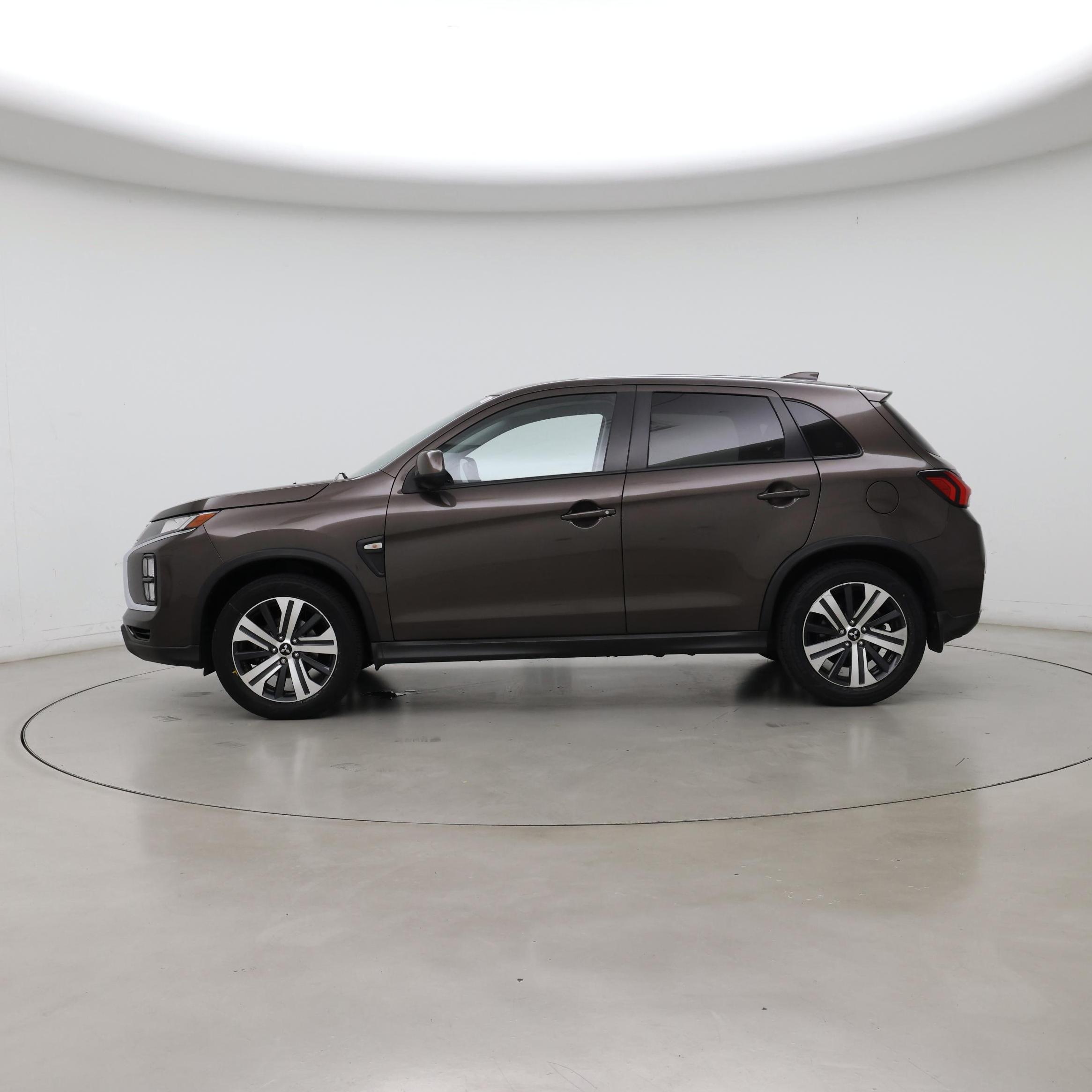 Thumbnail: 2020 Mitsubishi Outlander Sport - 3