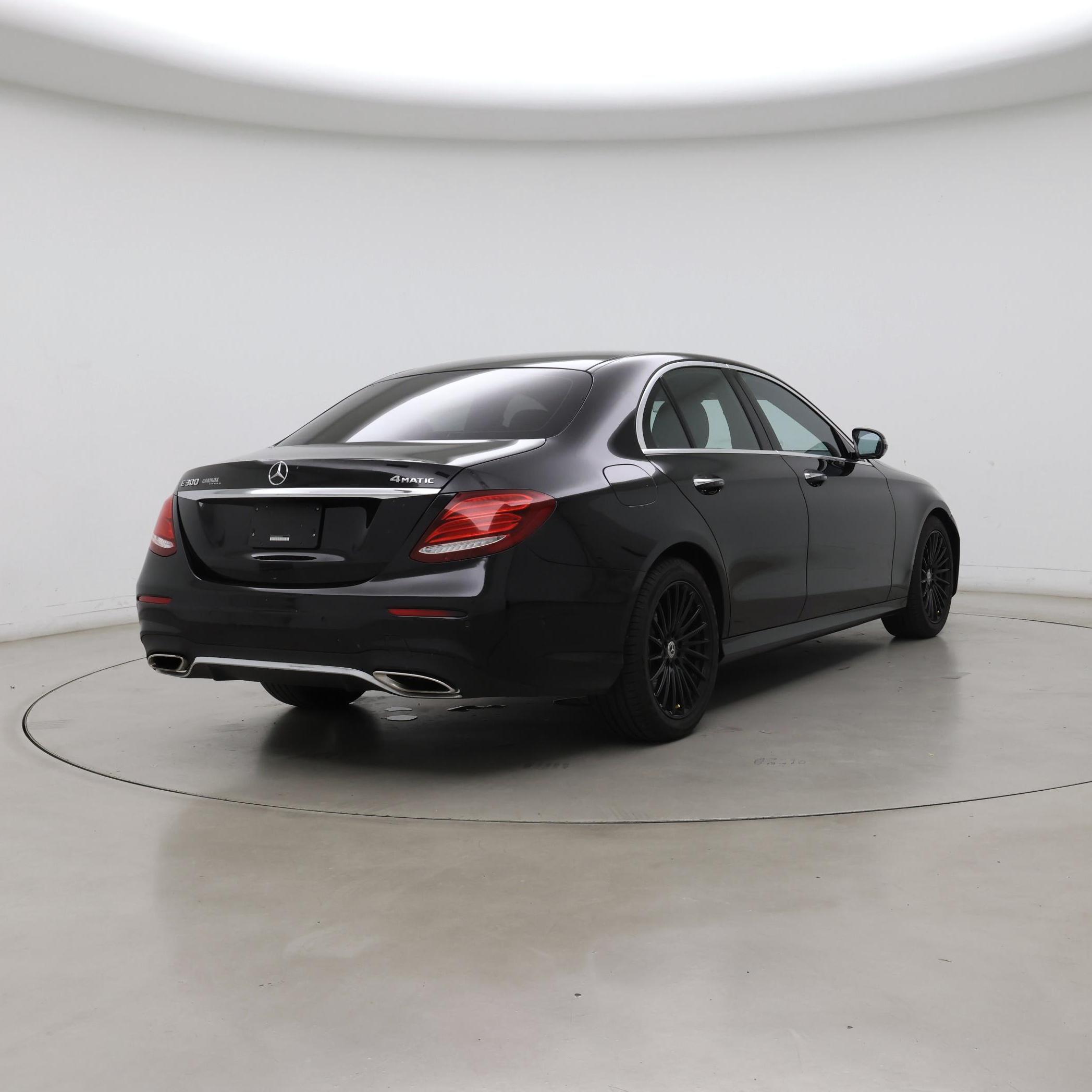 Thumbnail: 2019 Mercedes-Benz E-Class - 8