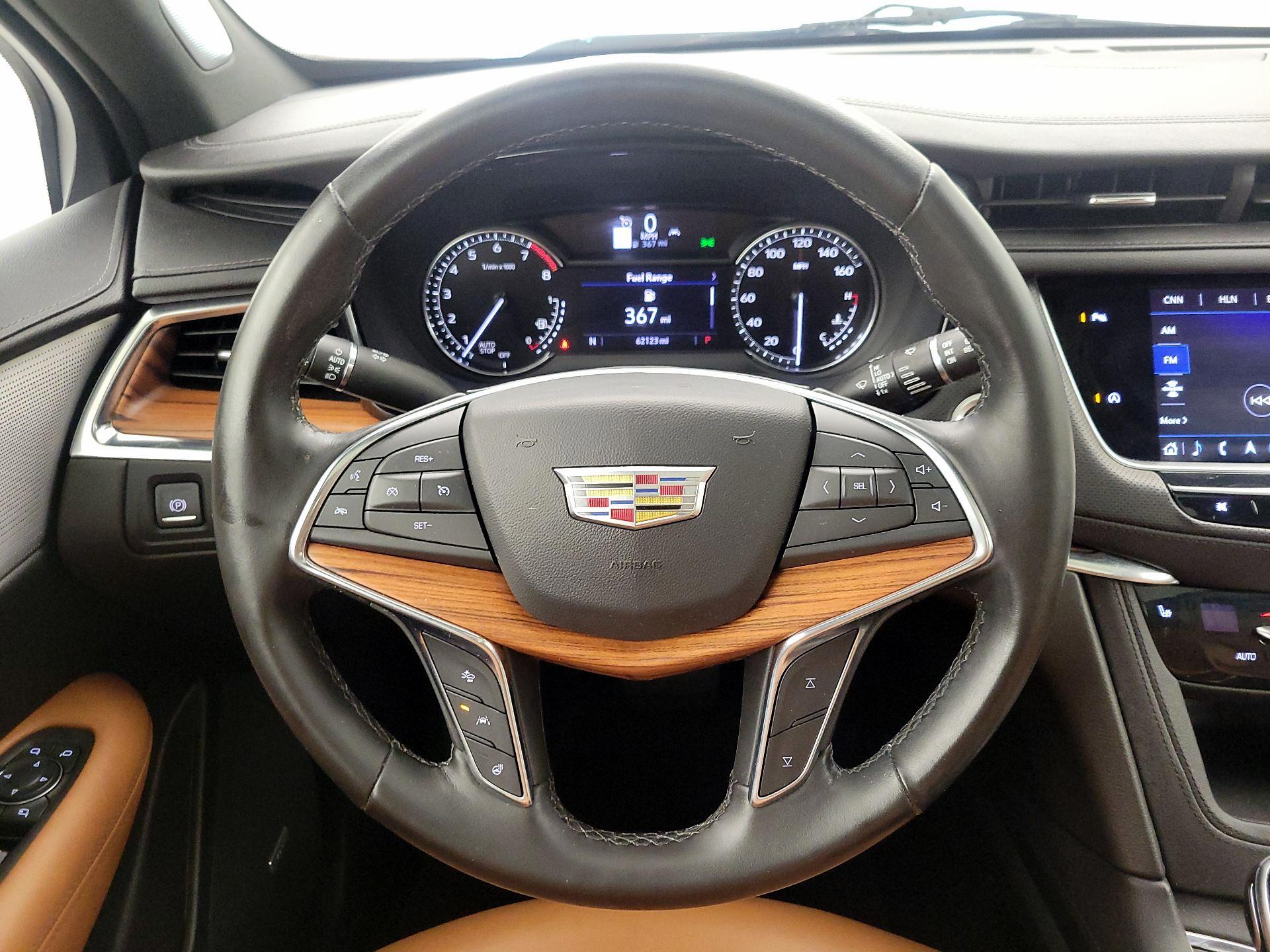Thumbnail: 2020 Cadillac XT5 - 10
