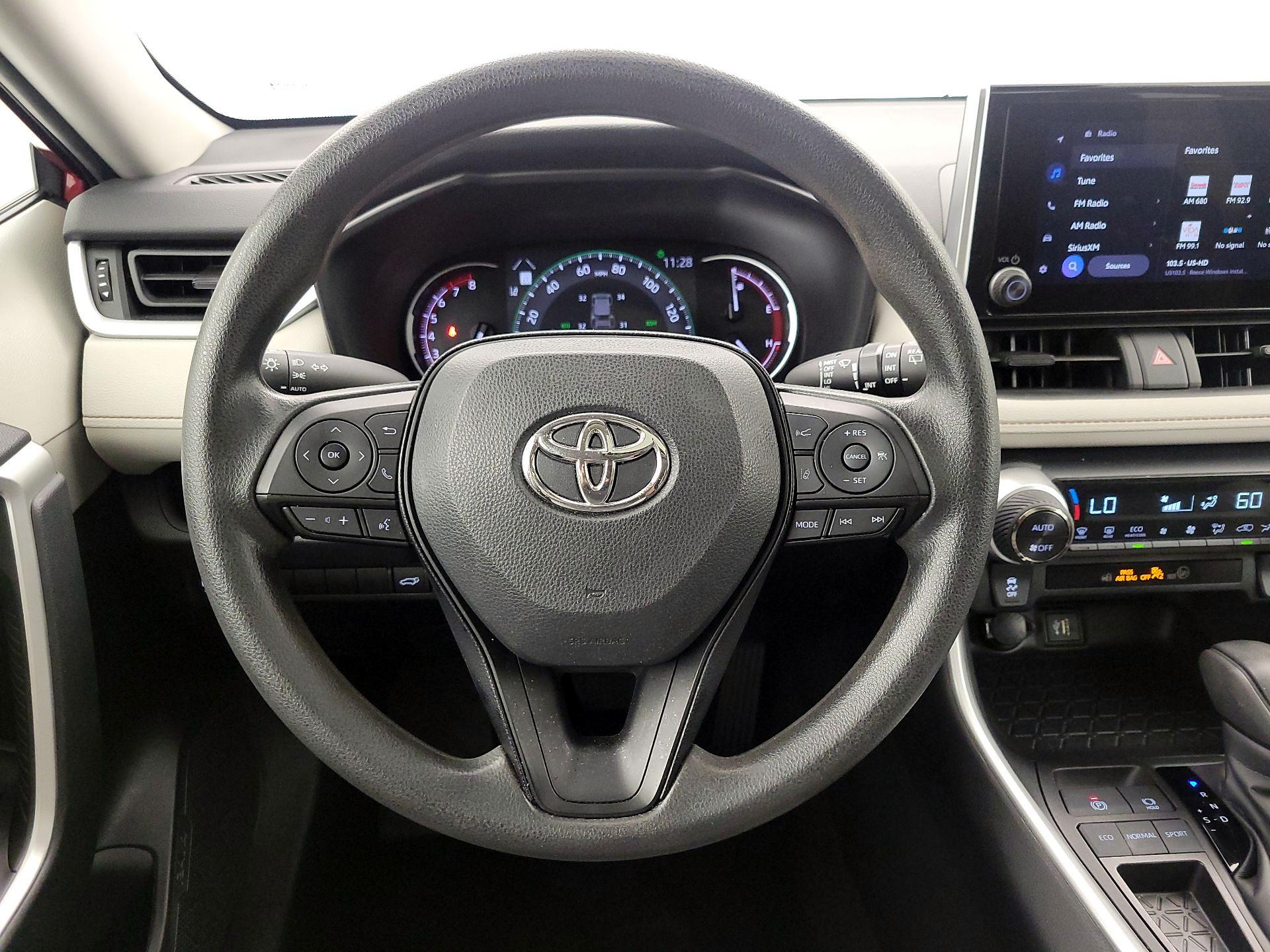 Thumbnail: 2023 Toyota RAV4 - 10