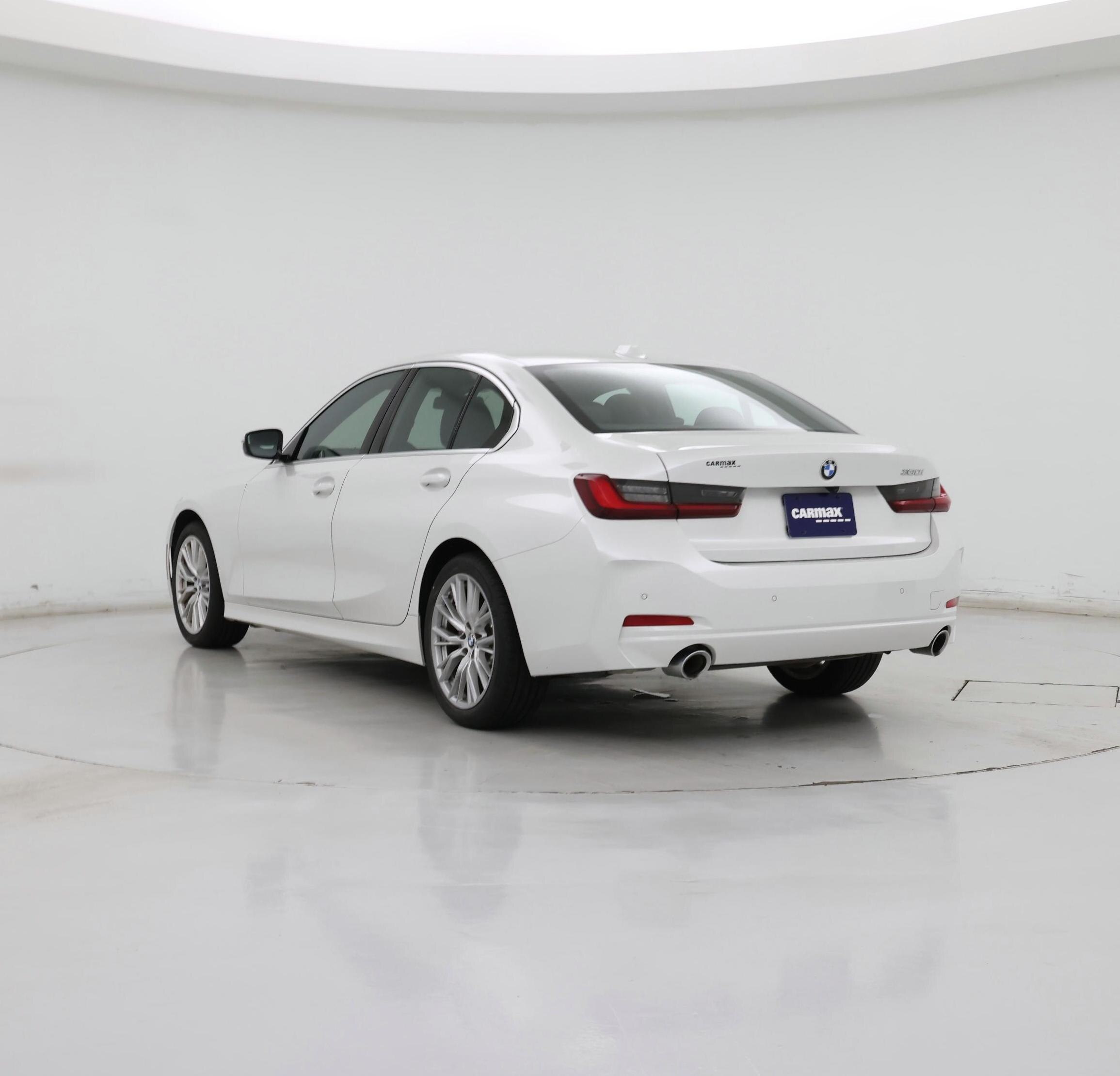 Thumbnail: 2024 BMW 3 Series - 2