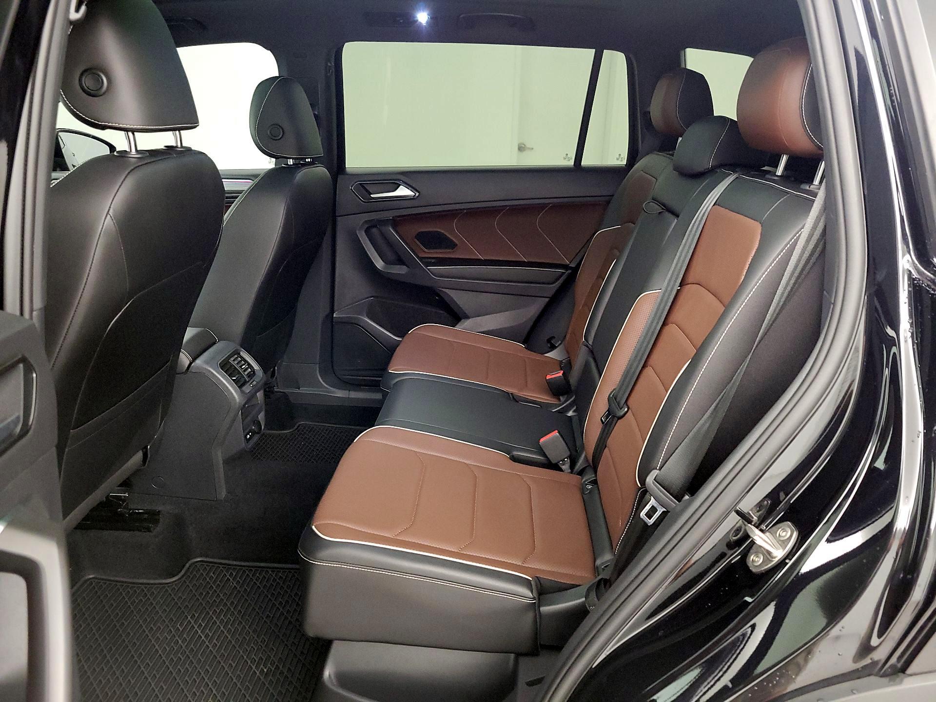 Thumbnail: 2022 Volkswagen Tiguan - 20