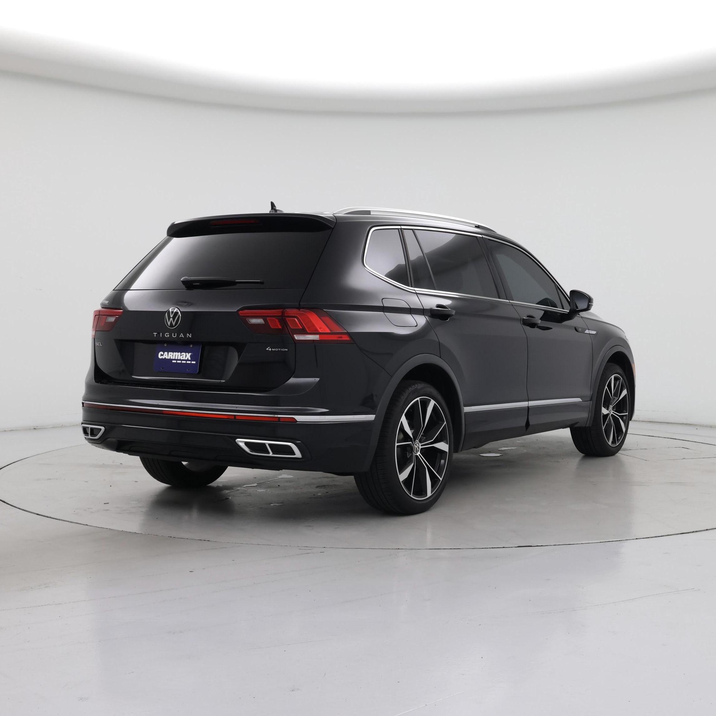 Thumbnail: 2022 Volkswagen Tiguan - 8
