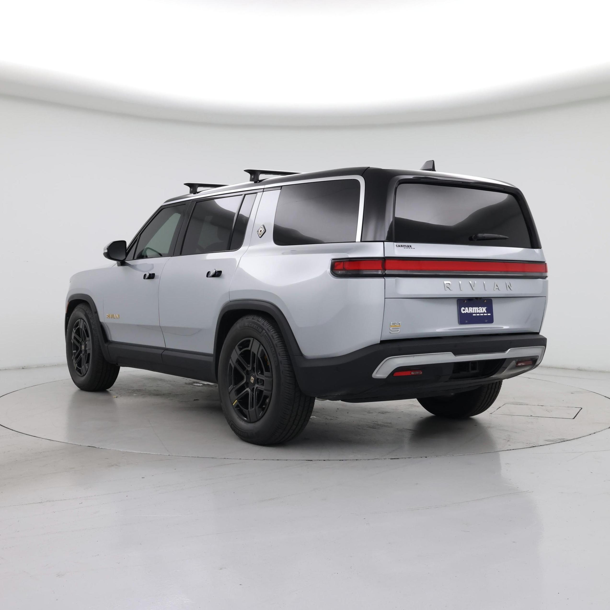 Thumbnail: 2023 Rivian R1S - 2