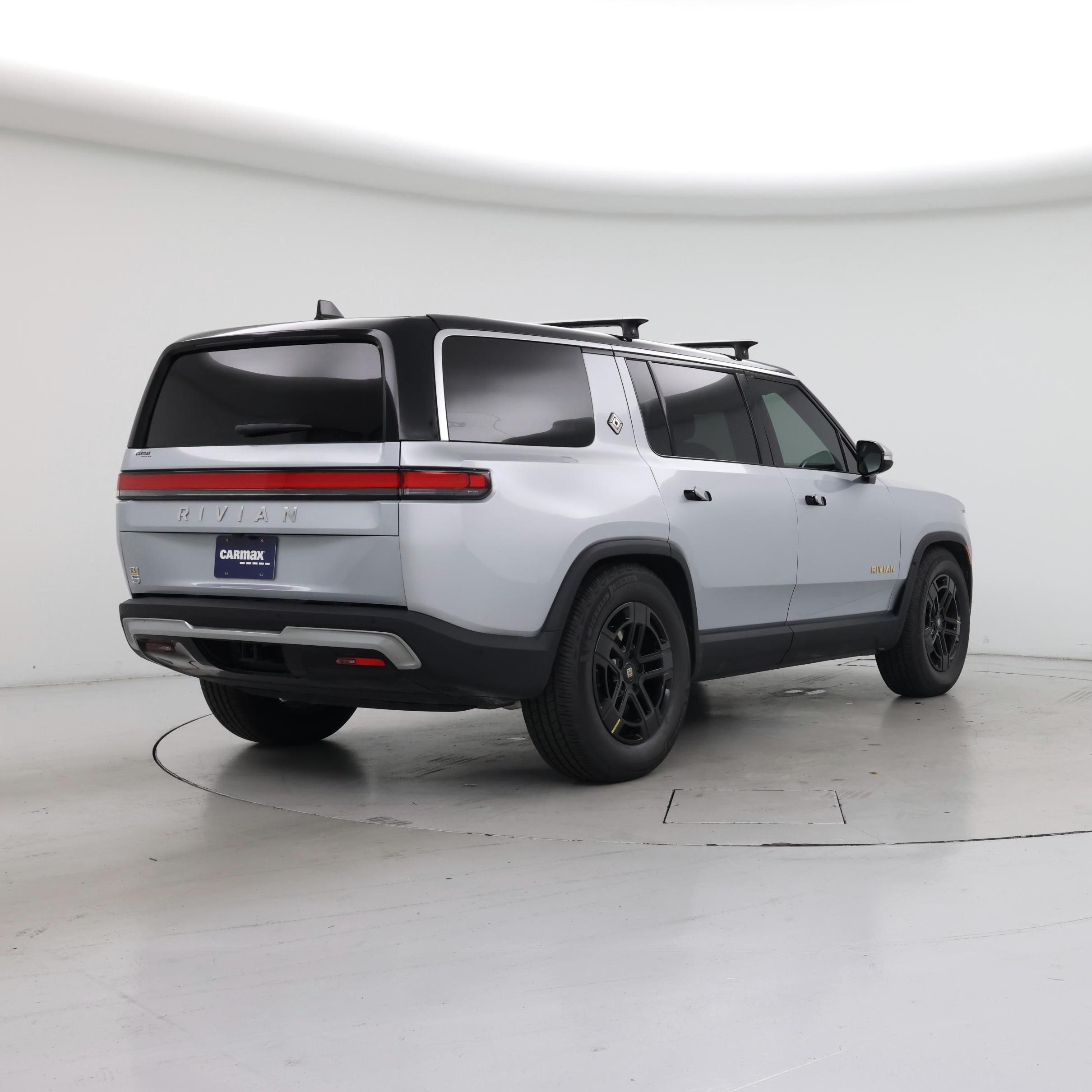 Thumbnail: 2023 Rivian R1S - 8