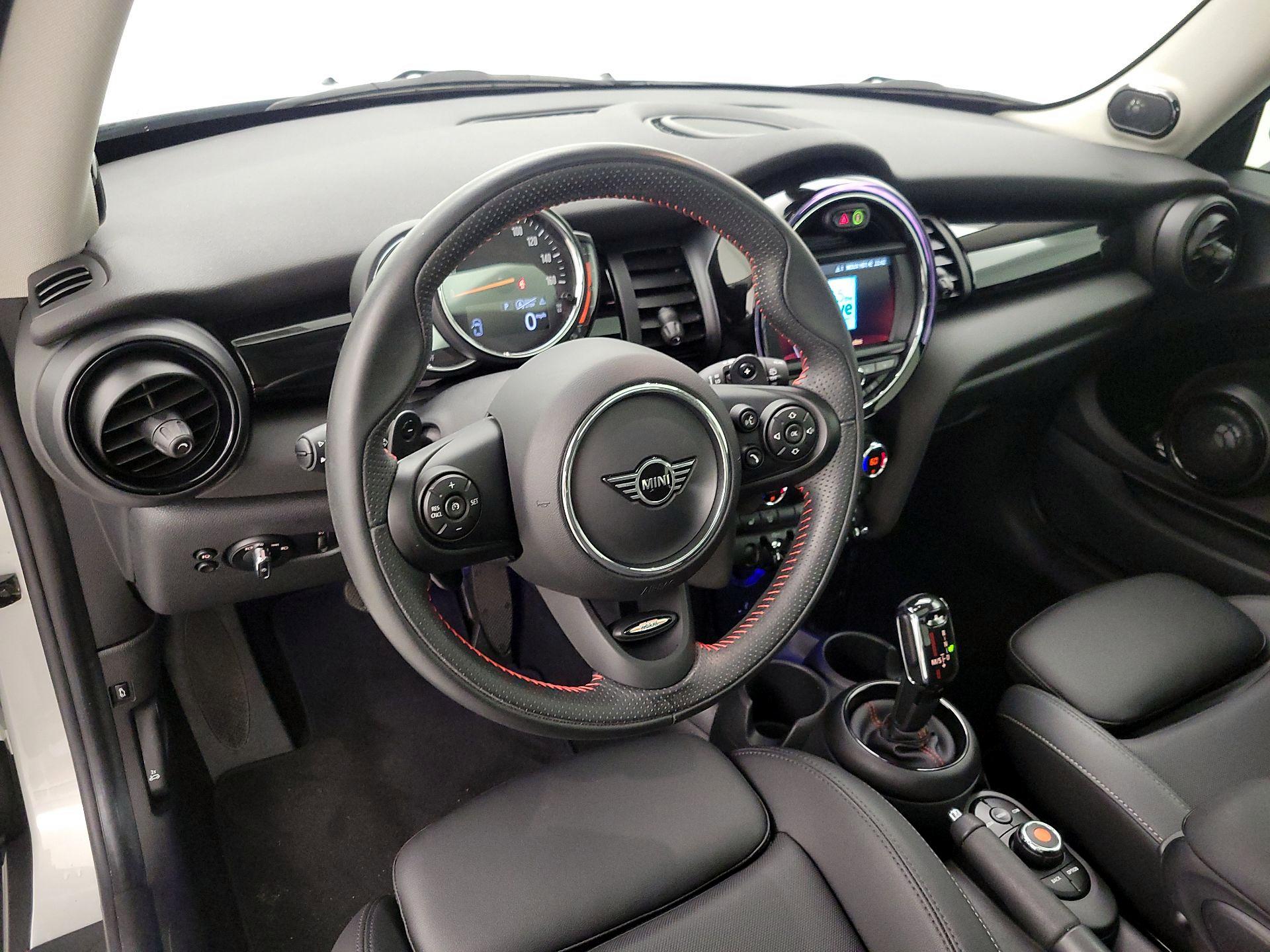 Thumbnail: 2021 MINI Cooper Hardtop - 9