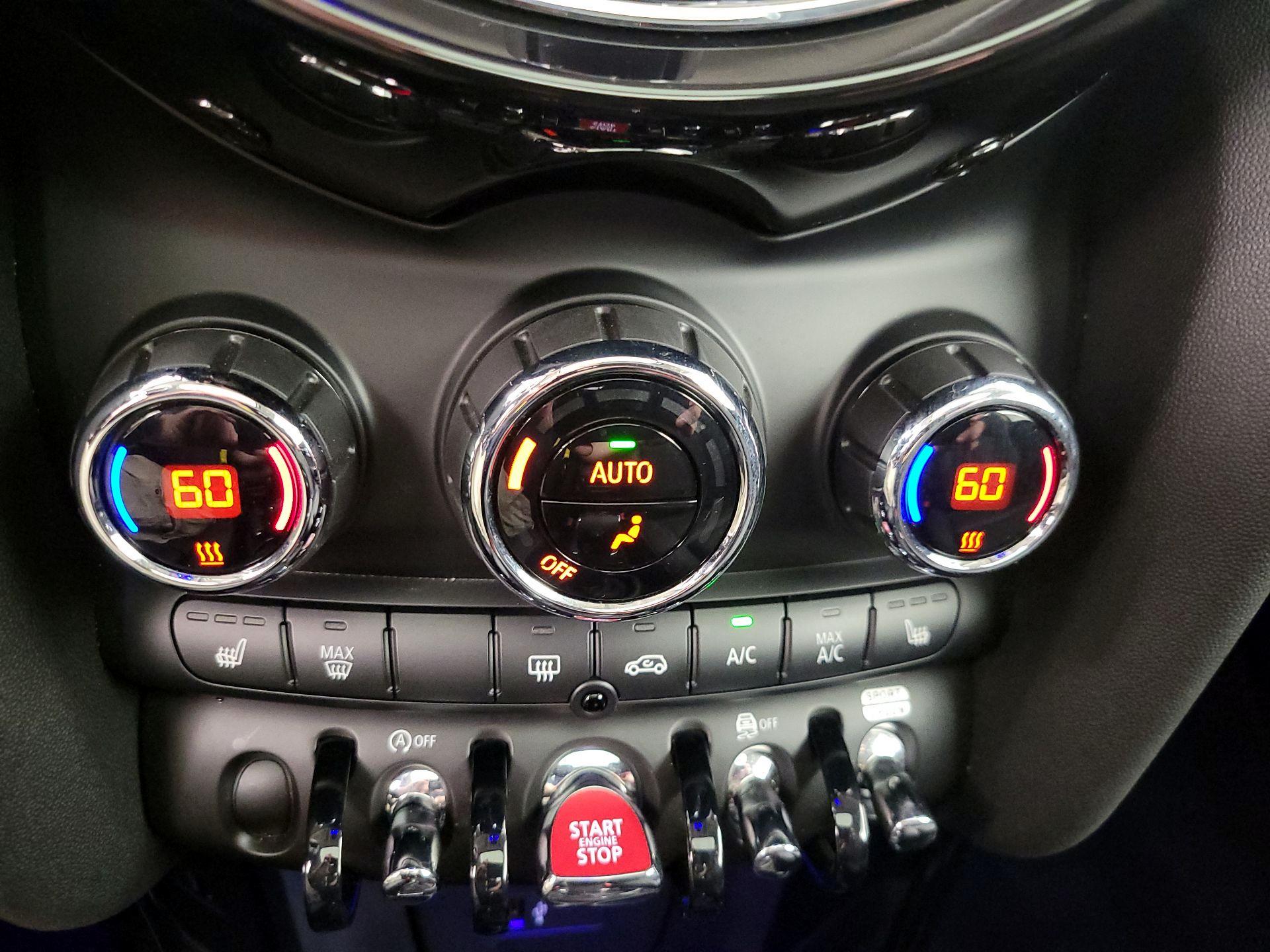 Thumbnail: 2021 MINI Cooper Hardtop - 16